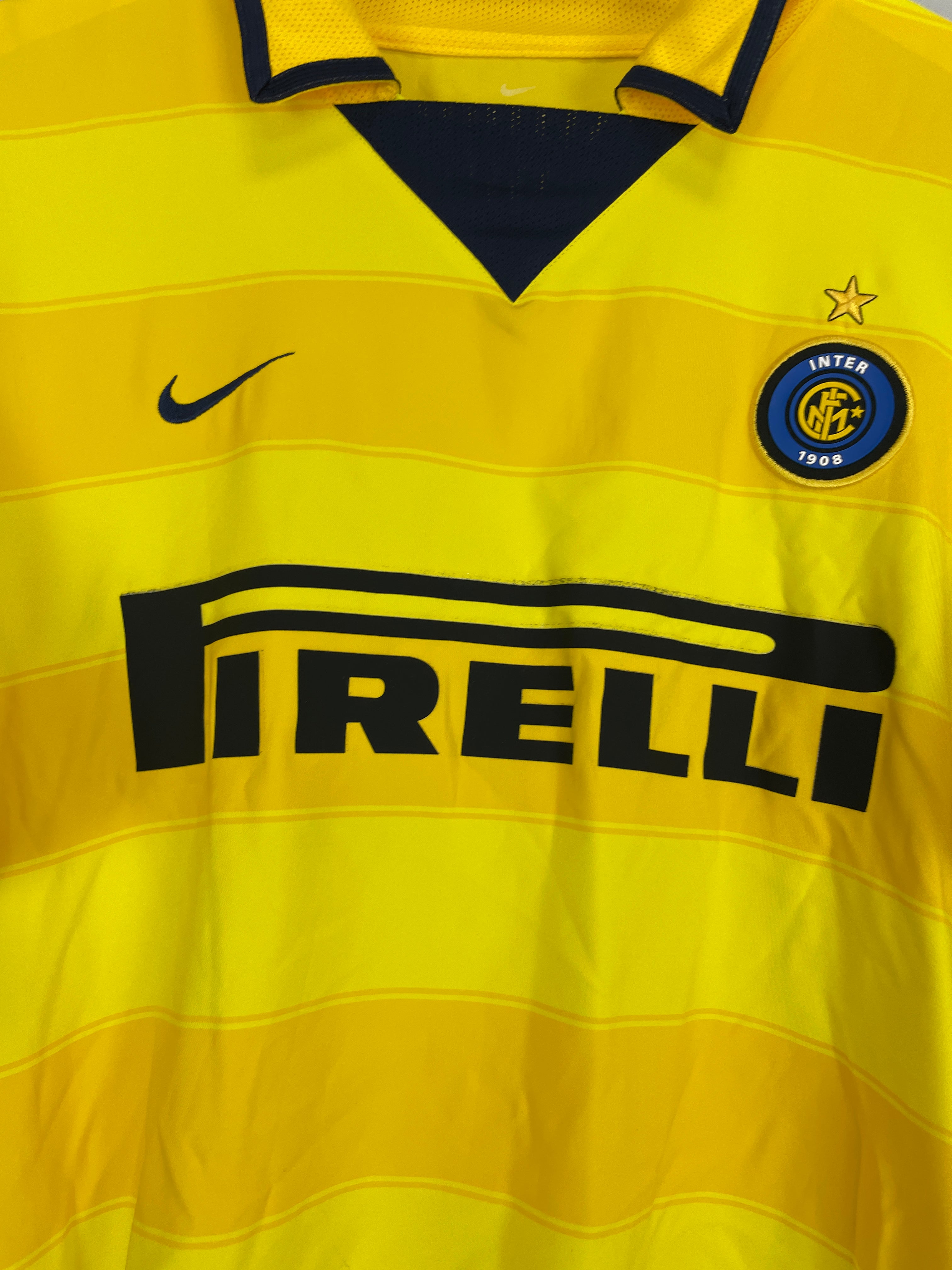 Shop 2003/04 INTER MILAN AWAY SHIRT (XL) NIKE, classic football shirts, vintage football shirts & retro soccer jerseys at Cult Kits