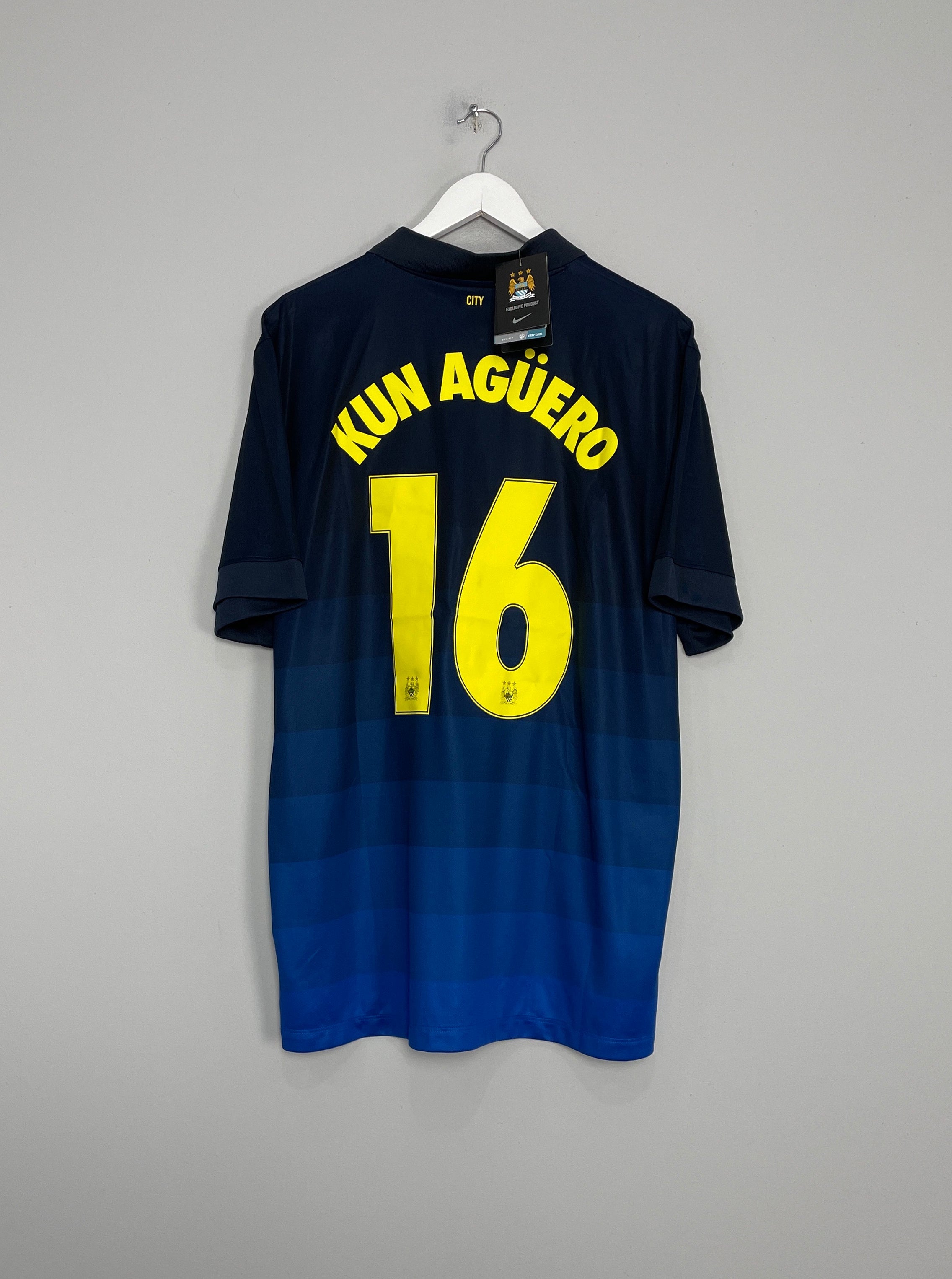 Shop 2014/15 MANCHESTER CITY AGUERO #16 *BNWT* AWAY SHIRT (XL) NIKE, classic football shirts, vintage football shirts & retro soccer jerseys at Cult Kits