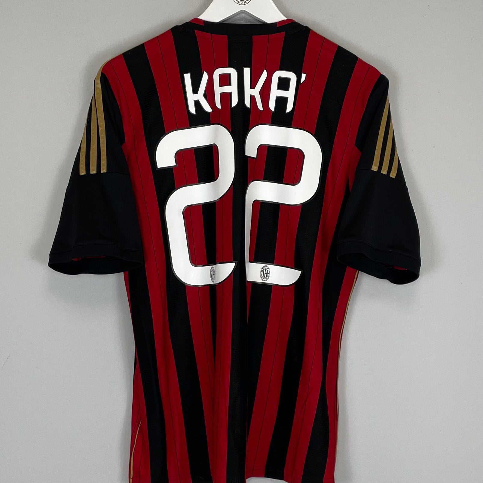Shop 2013/14 AC MILAN KAKA #22 HOME SHIRT (L) ADIDAS, classic football shirts, vintage football shirts & retro soccer jerseys at Cult Kits
