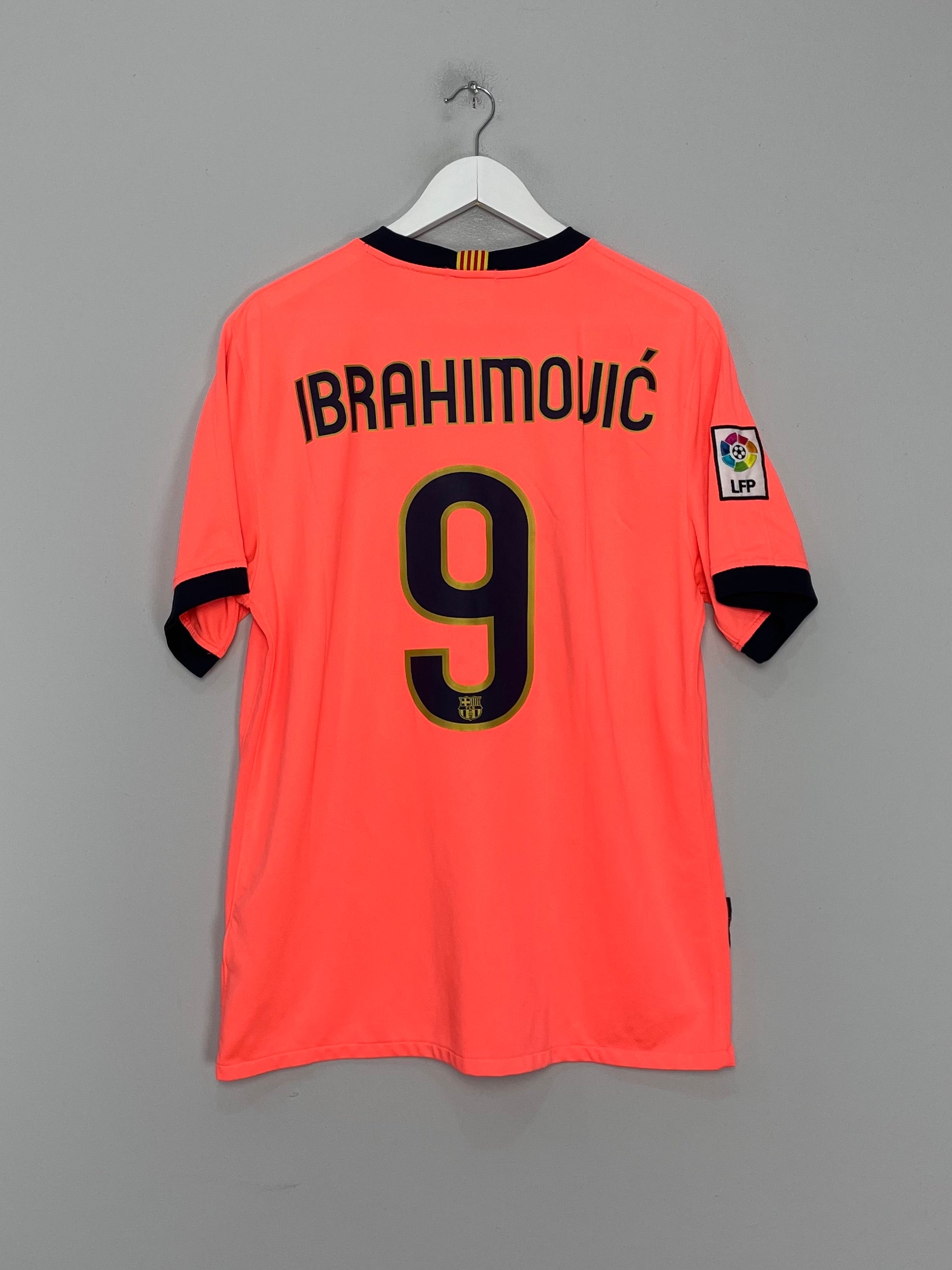 Shop 2009/10 BARCELONA IBRAHIMOVIC #10 AWAY SHIRT (L) NIKE, classic football shirts, vintage football shirts & retro soccer jerseys at Cult Kits