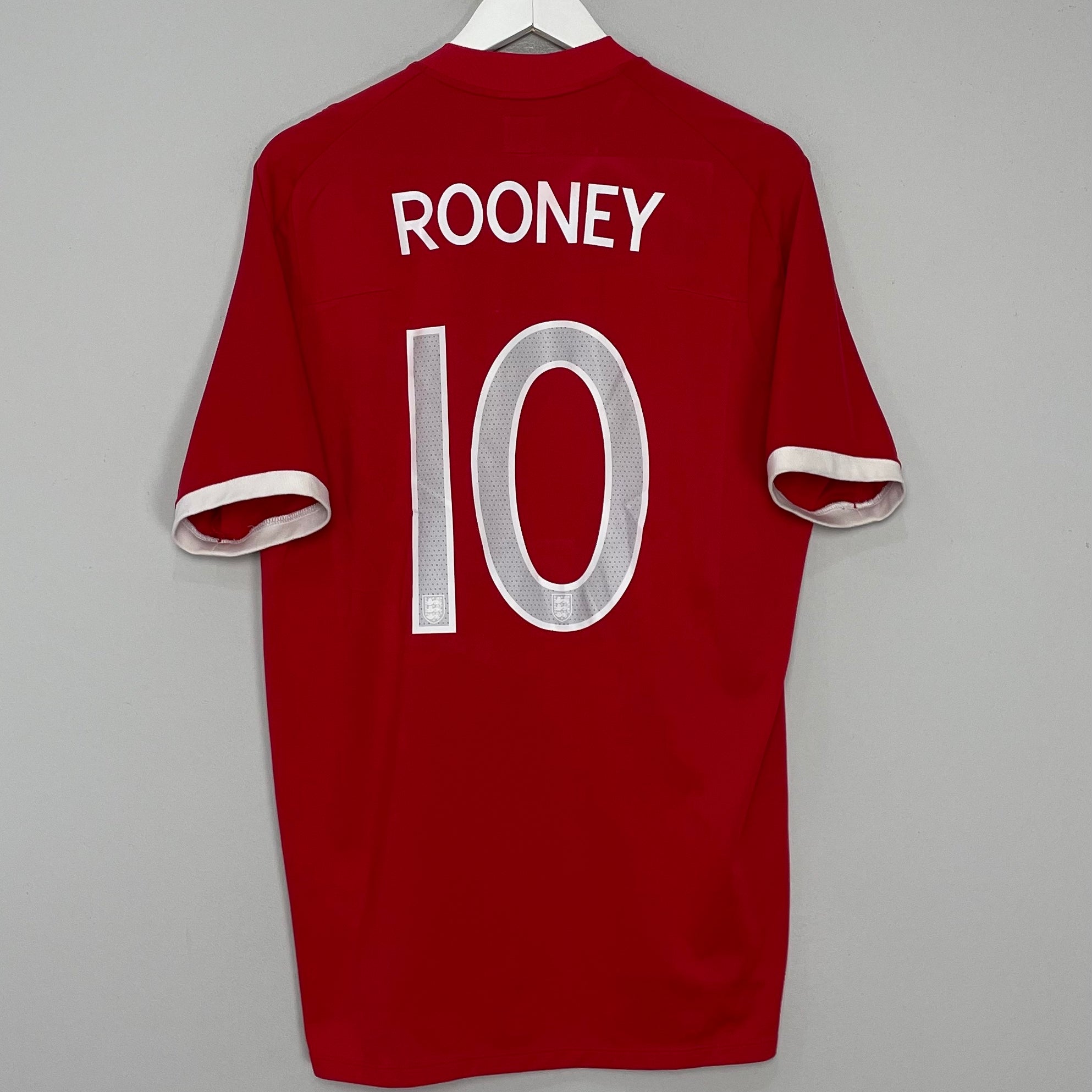 Shop 2010/11 ENGLAND ROONEY #10 AWAY SHIRT (L) UMBRO, classic football shirts, vintage football shirts & retro soccer jerseys at Cult Kits