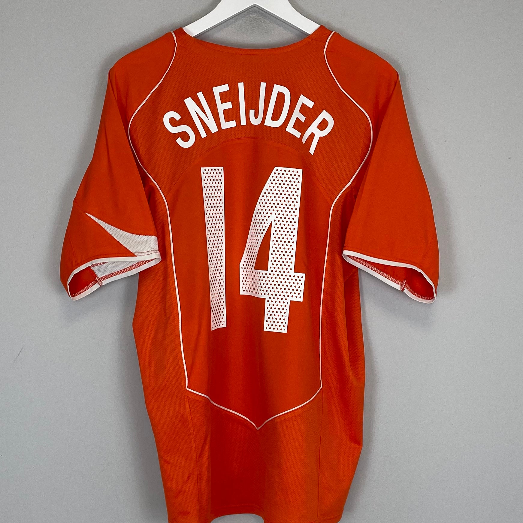 Shop 2004/05 NETHERLANDS SNEIJDER #14 HOME SHIRT (L) NIKE, classic football shirts, vintage football shirts & retro soccer jerseys at Cult Kits