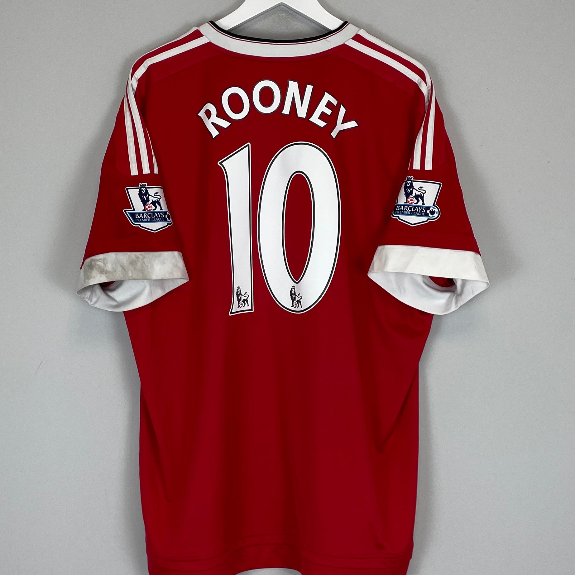 Shop 2015/16 MANCHESTER UNITED ROONEY #10 HOME SHIRT (XXL) ADIDAS, classic football shirts, vintage football shirts & retro soccer jerseys at Cult Kits
