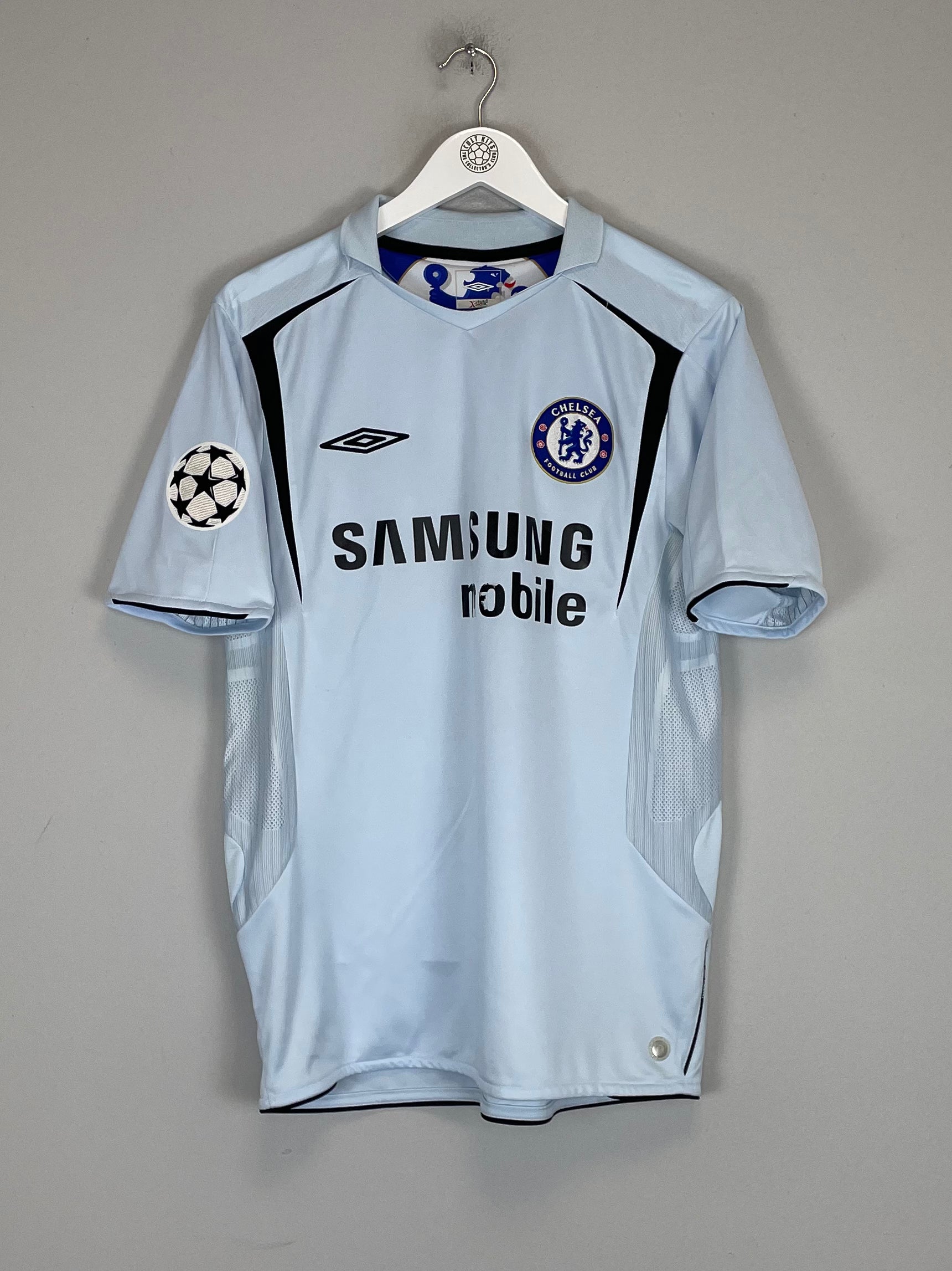 Shop 2005/06 CHELSEA DROGBA #15 C/L AWAY SHIRT (M) UMBRO, classic football shirts, vintage football shirts & retro soccer jerseys at Cult Kits