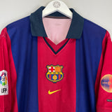 2000/01 BARCELONA KLUIVERT #9 HOME SHIRT (L) NIKE