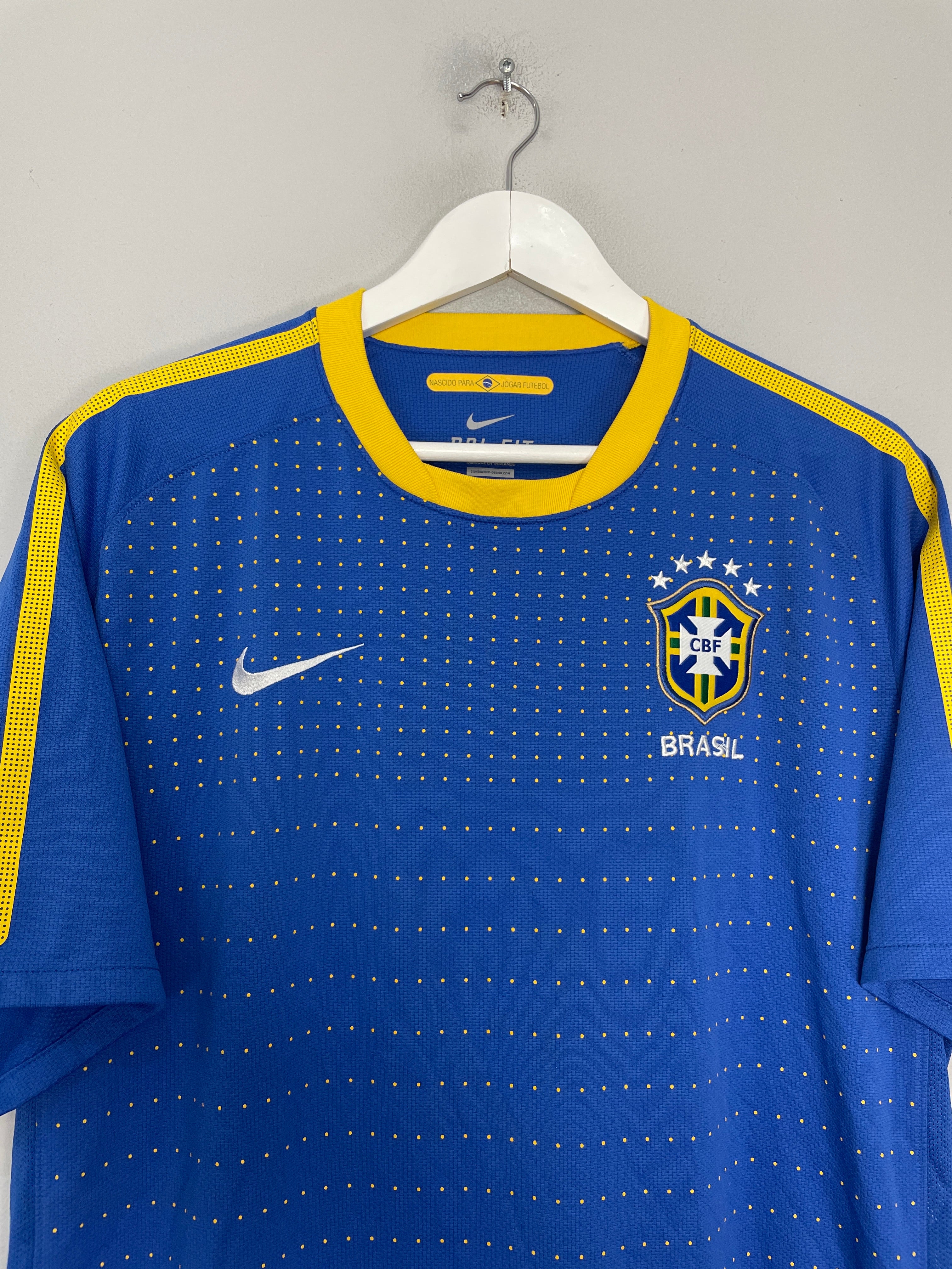 Shop 2010/11 BRAZIL AWAY SHIRT (XL) NIKE, classic football shirts, vintage football shirts & retro soccer jerseys at Cult Kits