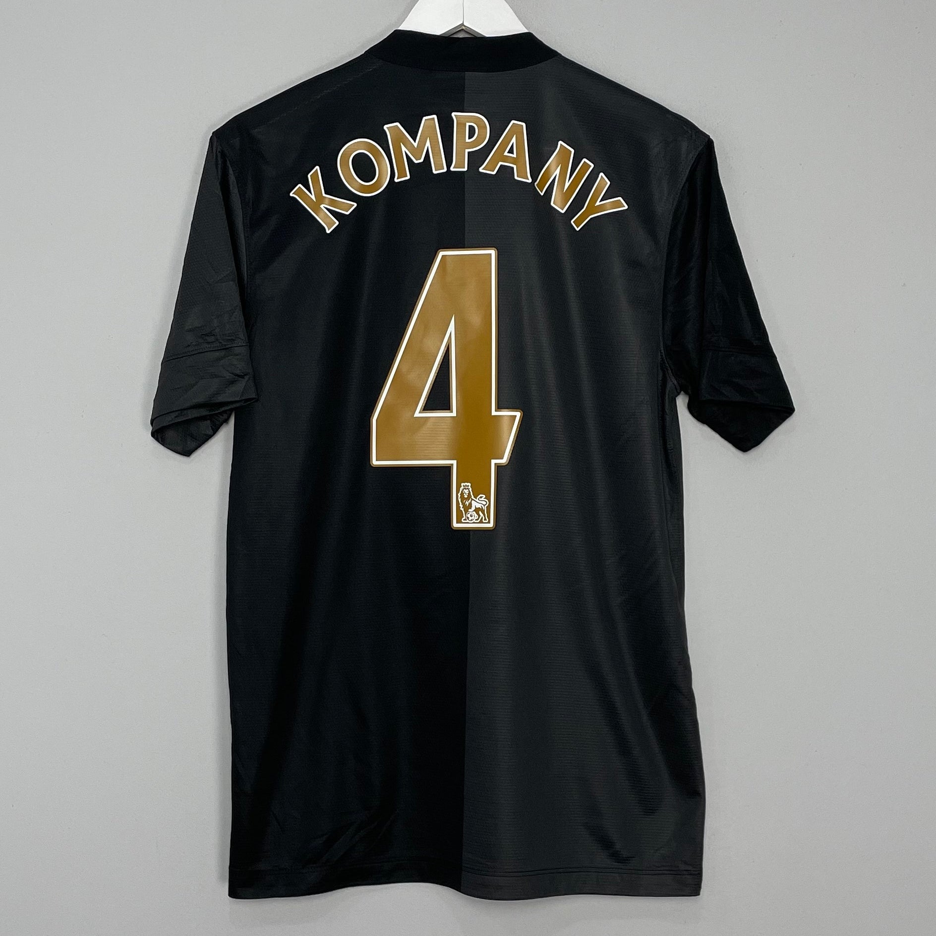 Shop 2013/14 MANCHESTER CITY KOMPANY #4 AWAY SHIRT (M) NIKE, classic football shirts, vintage football shirts & retro soccer jerseys at Cult Kits