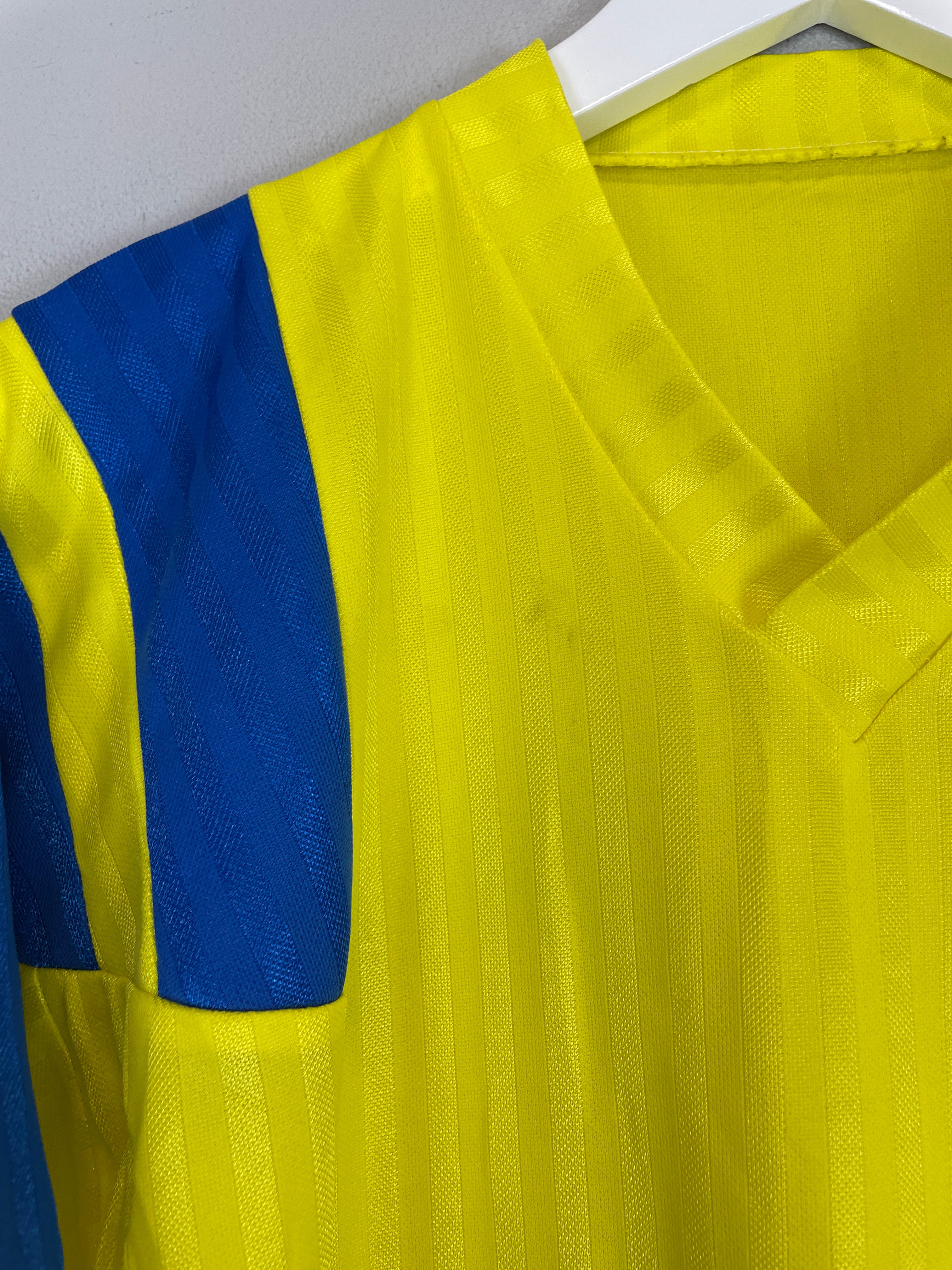 Shop 1991/94 FENERBAHCE #8 FAN STYLE HOME SHIRT (M), classic football shirts, vintage football shirts & retro soccer jerseys at Cult Kits