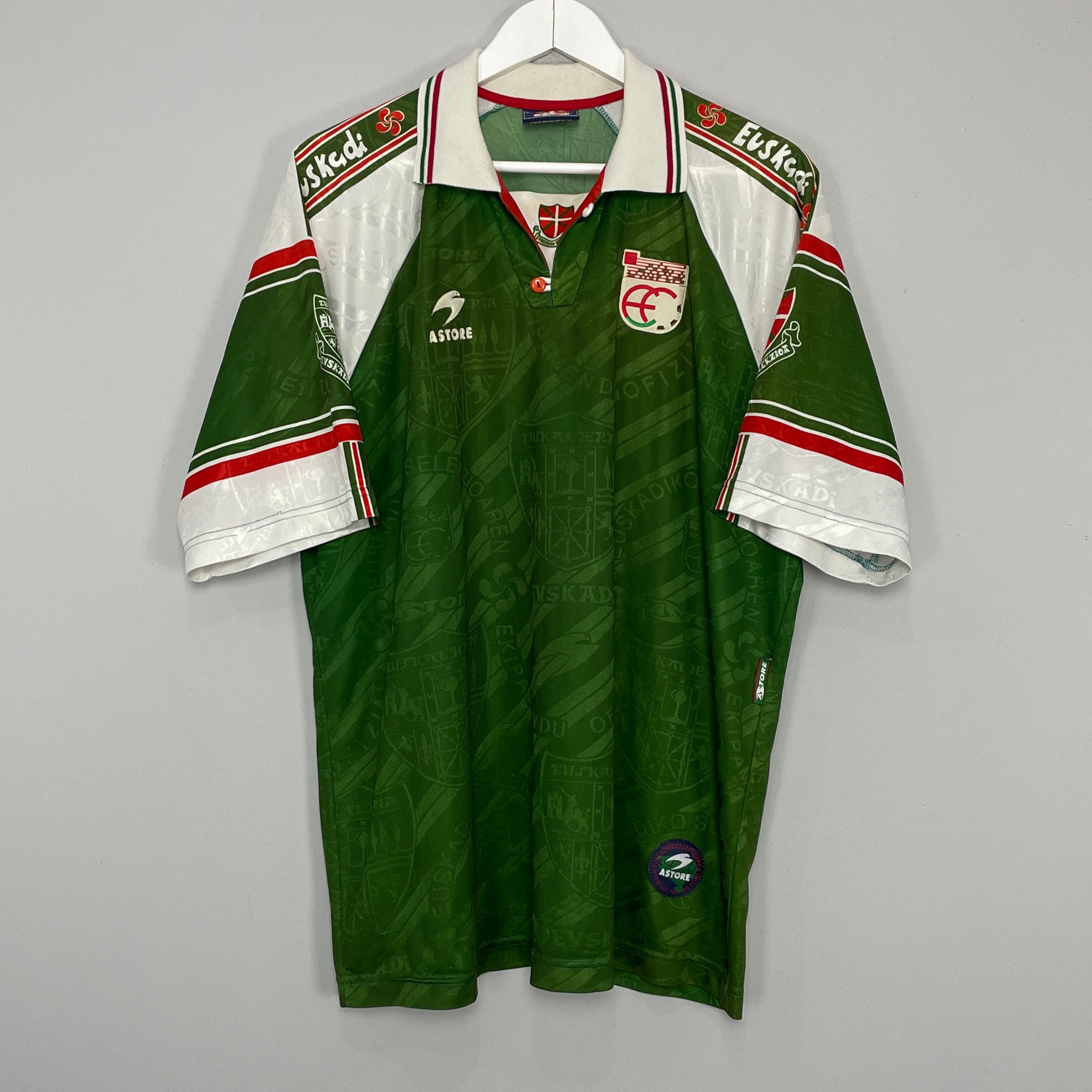 Shop 1995/96 EUSKADI HOME SHIRT (XXL) ASTORE, classic football shirts, vintage football shirts & retro soccer jerseys at Cult Kits