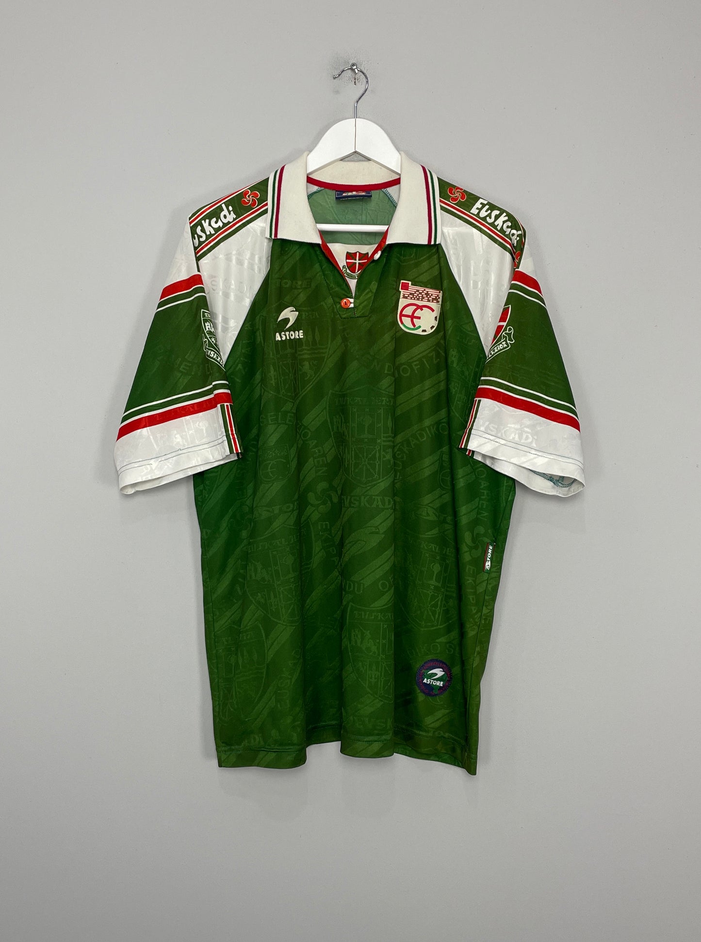 Image of the Euskadi shirt from the 1995/96 season