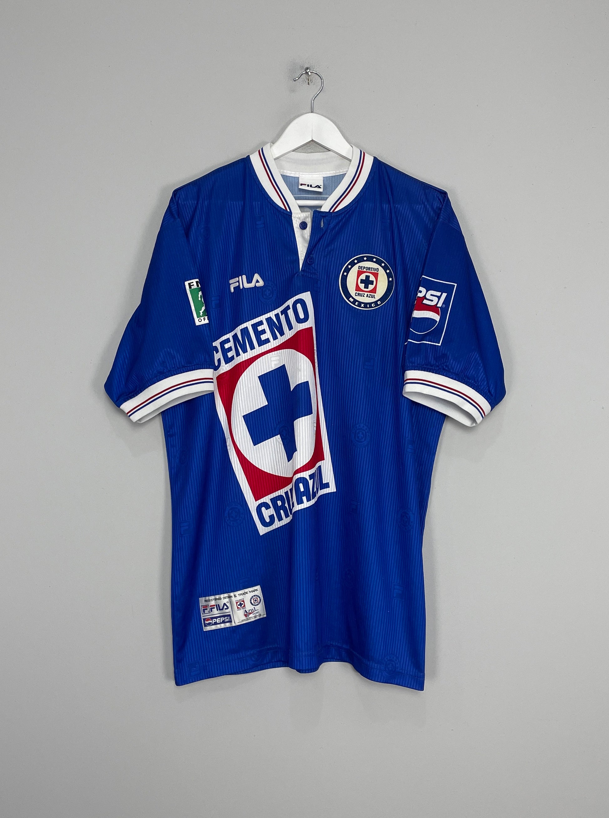 Image of the Cruz Azul shirt from the 1998/99 season