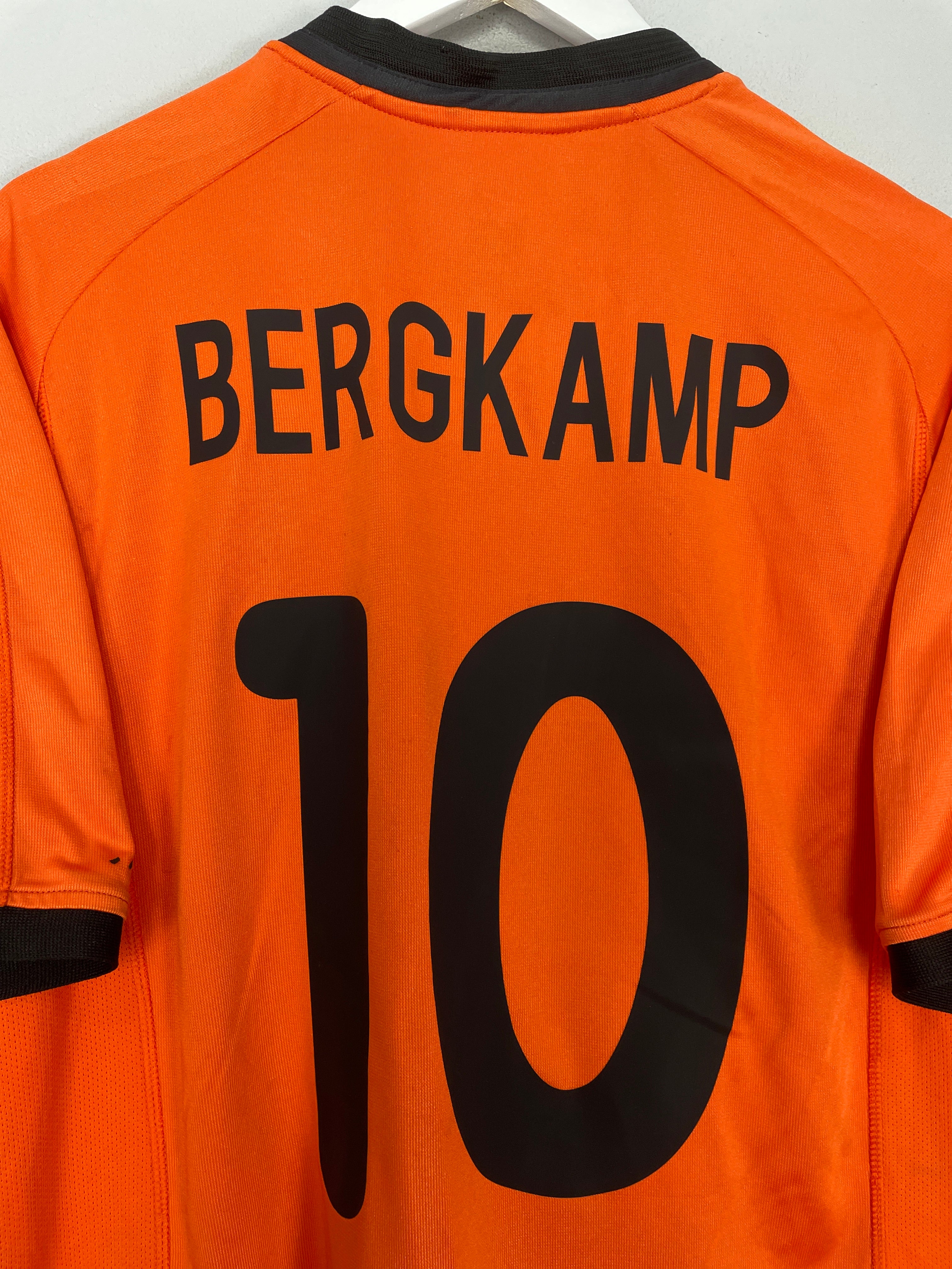 Shop 2000/02 NETHERLANDS BERGKAMP #10 HOME SHIRT (L) NIKE, classic football shirts, vintage football shirts & retro soccer jerseys at Cult Kits
