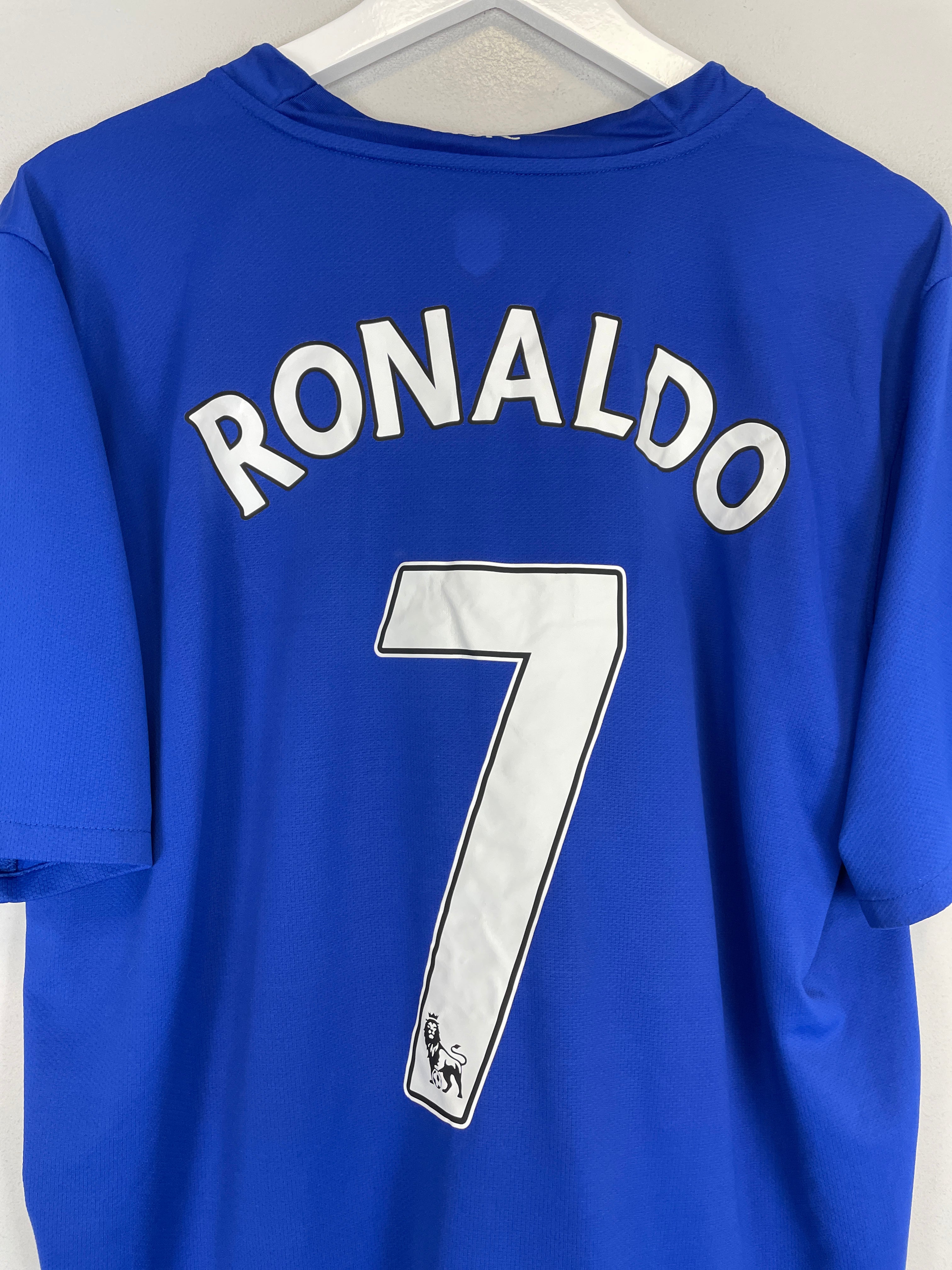 Shop 2008/09 MANCHESTER UNITED RONALDO #7 AWAY SHIRT (XL) NIKE, classic football shirts, vintage football shirts & retro soccer jerseys at Cult Kits