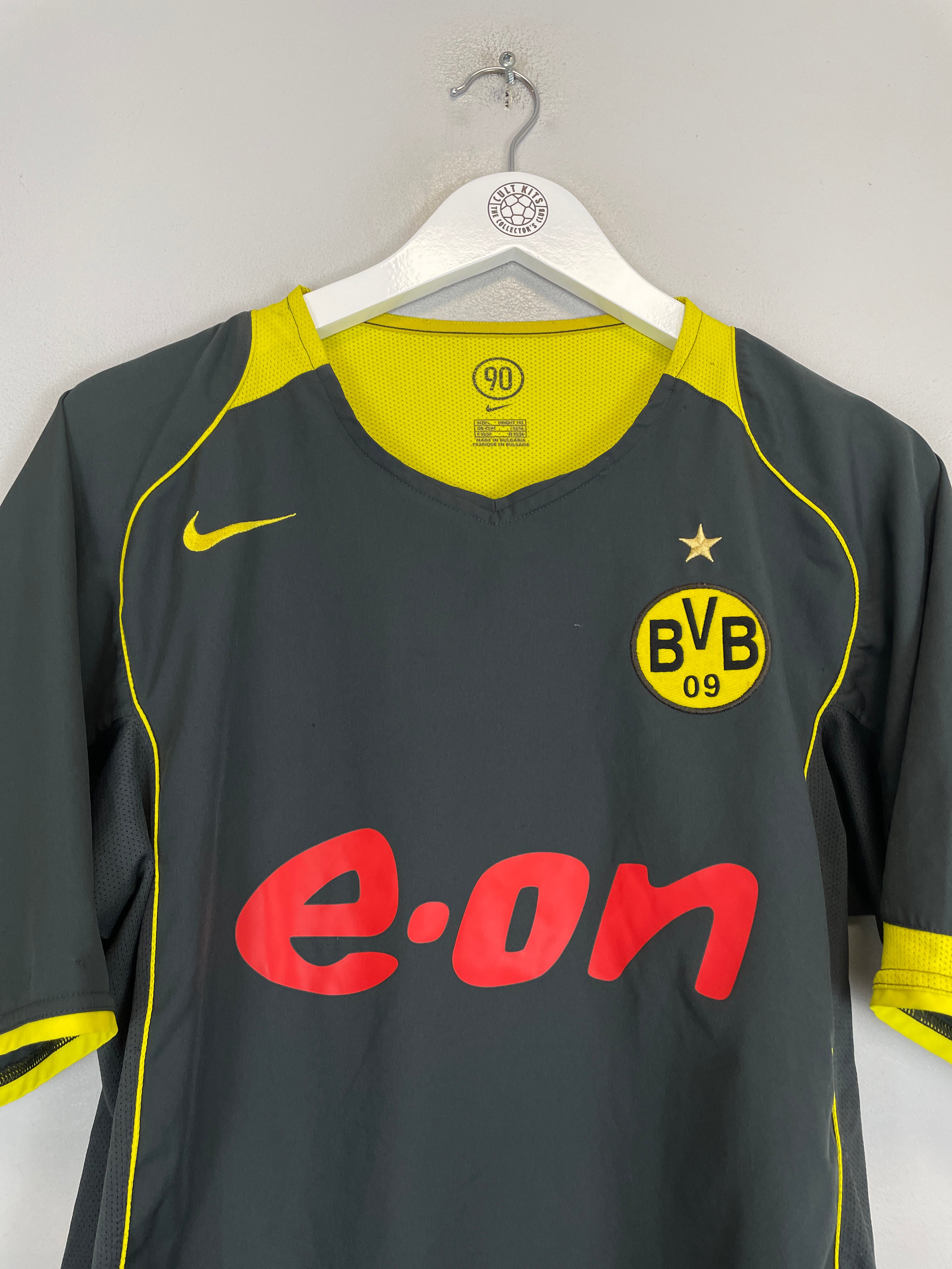 Shop 2004/05 DORTMUND THIRD SHIRT (L) NIKE, classic football shirts, vintage football shirts & retro soccer jerseys at Cult Kits