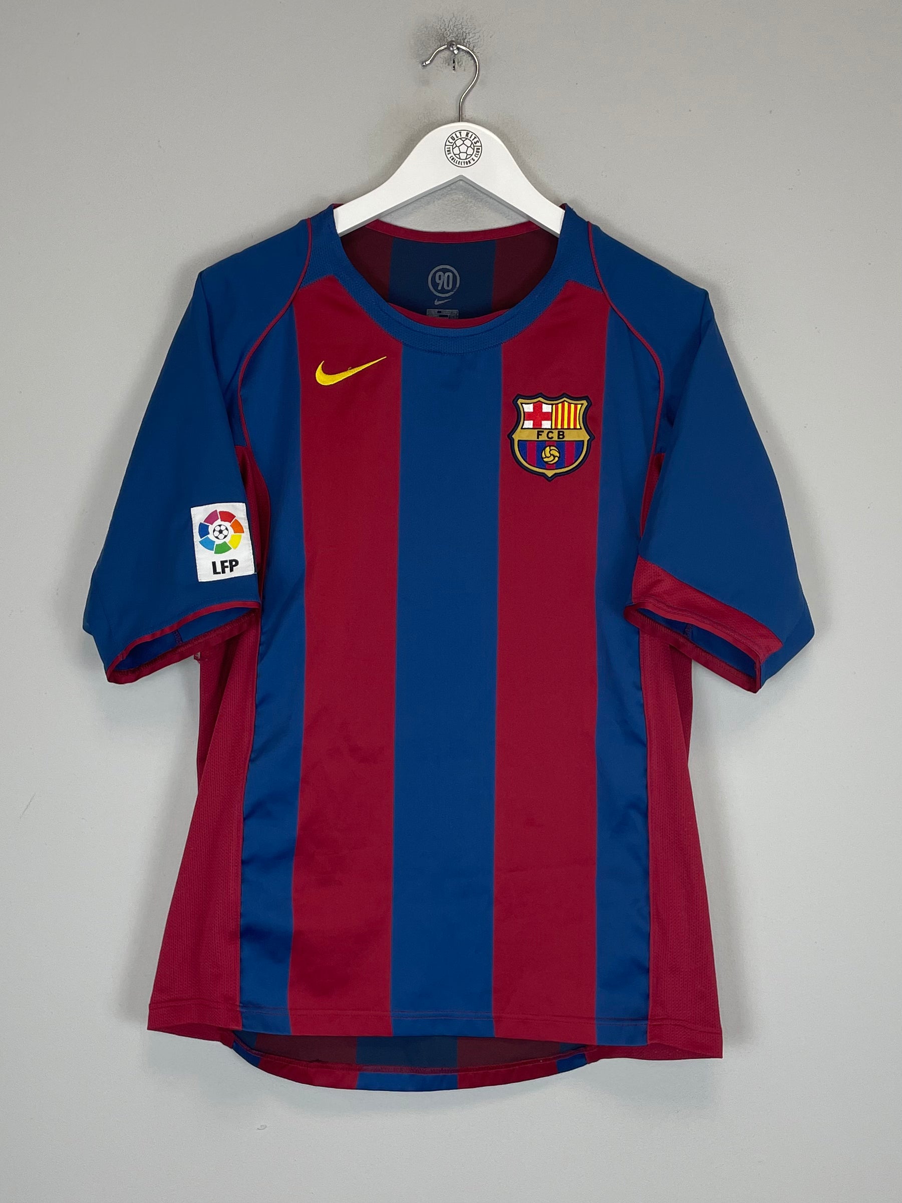 Shop 2004/05 BARCELONA RONALDINHO #10 HOME SHIRT (M) NIKE, classic football shirts, vintage football shirts & retro soccer jerseys at Cult Kits