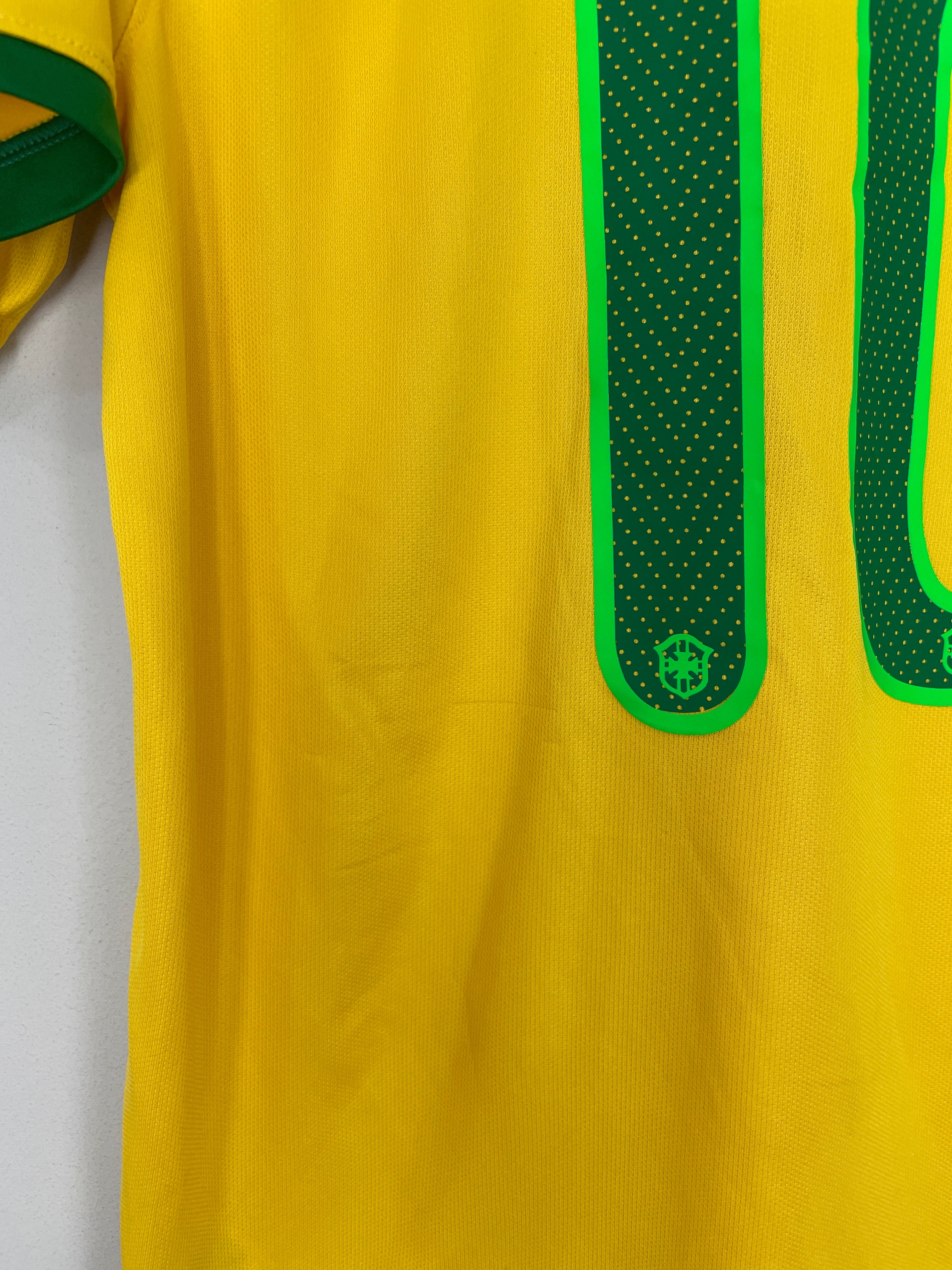 Shop 2014/15 BRAZIL NEYMAR JR #10 HOME SHIRT (L) NIKE, classic football shirts, vintage football shirts & retro soccer jerseys at Cult Kits