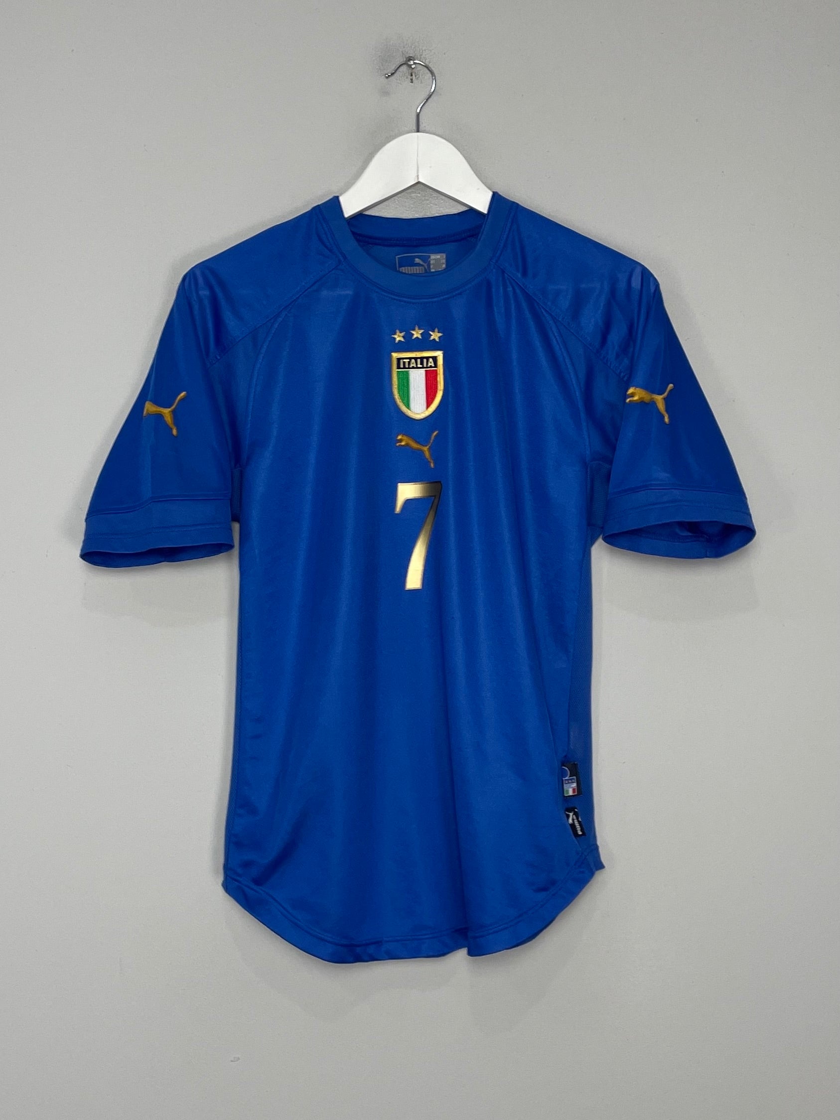 Shop 2004/05 ITALY DEL PIERO #7 HOME SHIRT (S) PUMA, classic football shirts, vintage football shirts & retro soccer jerseys at Cult Kits