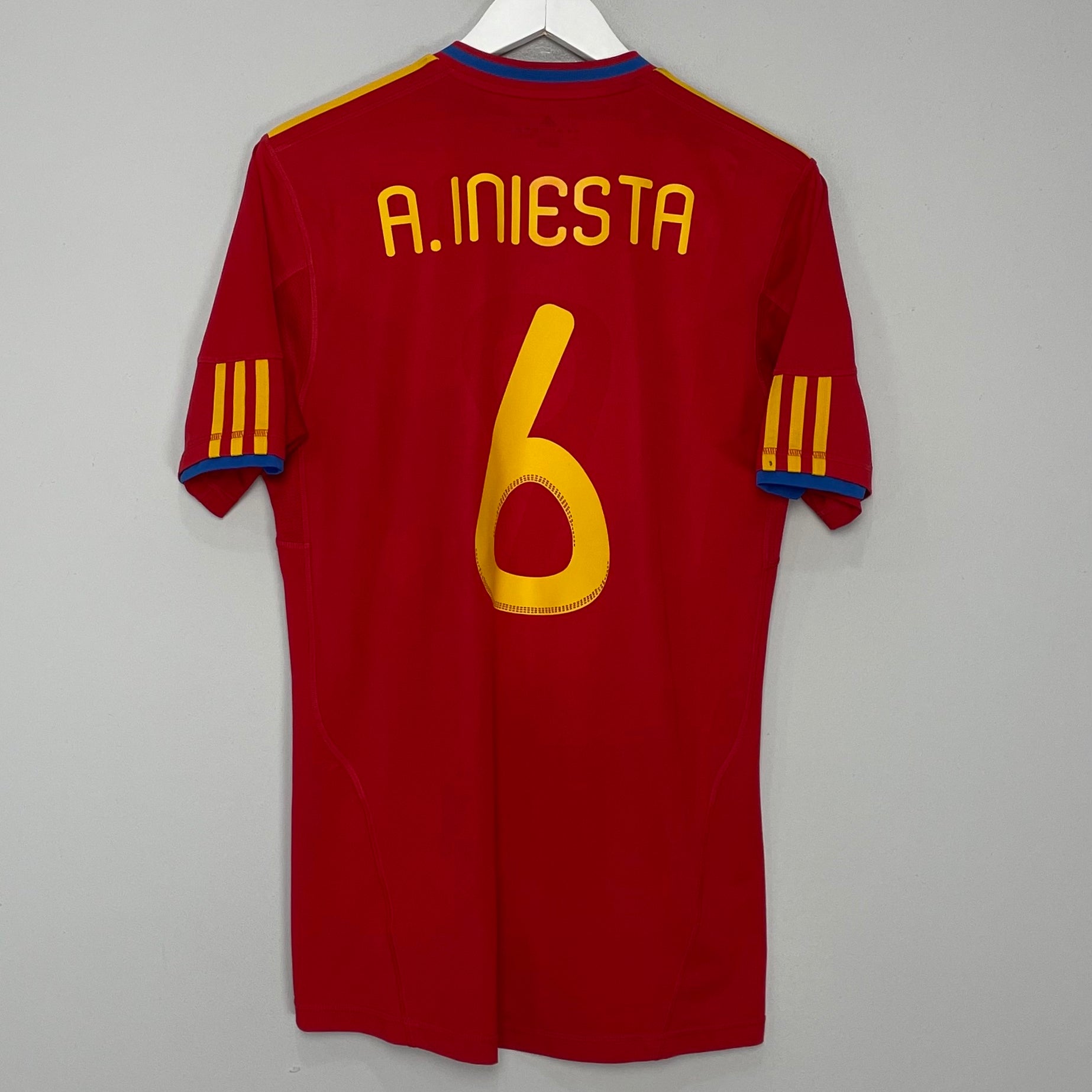 Shop 2010/11 SPAIN A.INIESTA #6 HOME SHIRT (M) ADIDAS, classic football shirts, vintage football shirts & retro soccer jerseys at Cult Kits