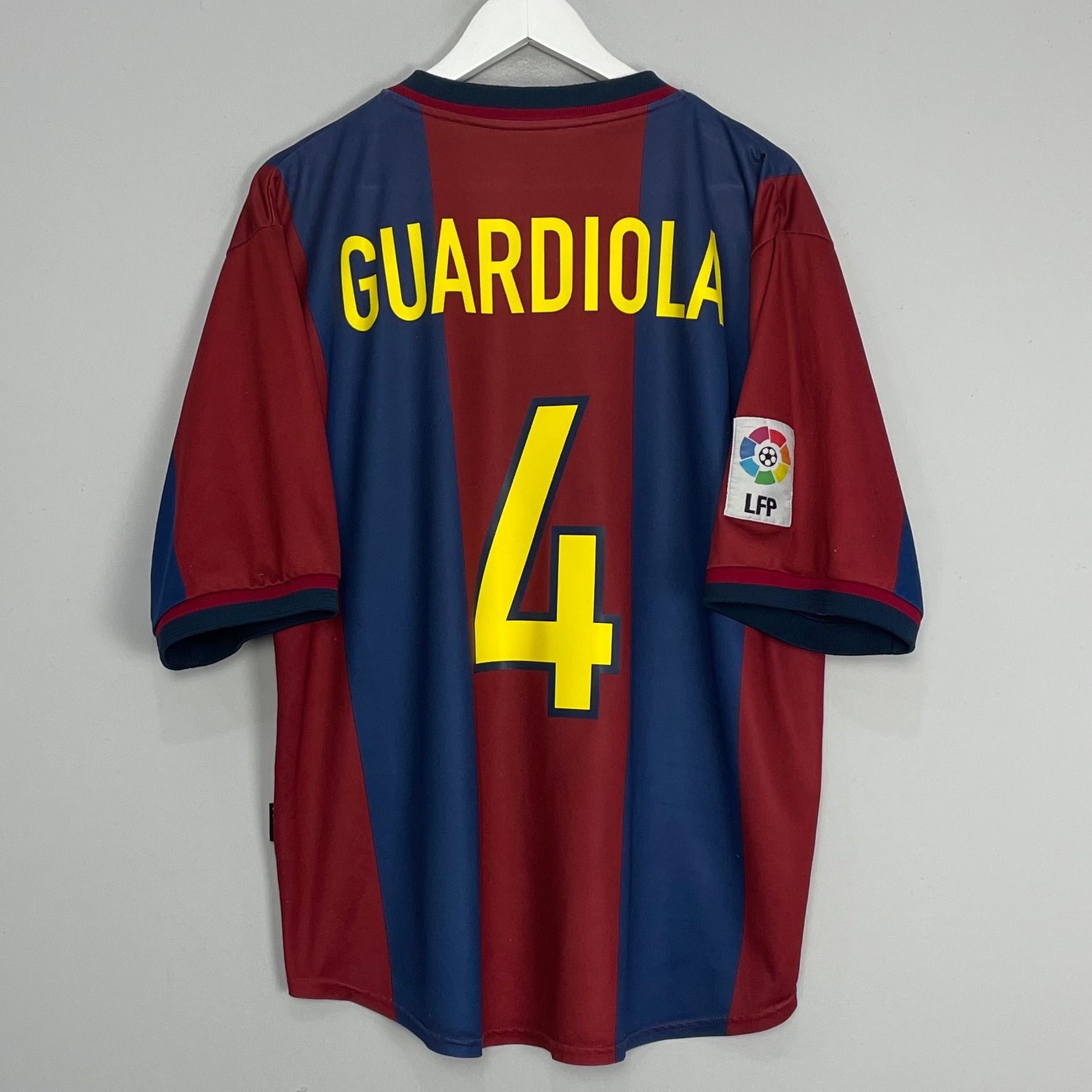 Shop 1998/00 BARCELONA GUARDIOLA #4 HOME SHIRT (XL) NIKE, classic football shirts, vintage football shirts & retro soccer jerseys at Cult Kits