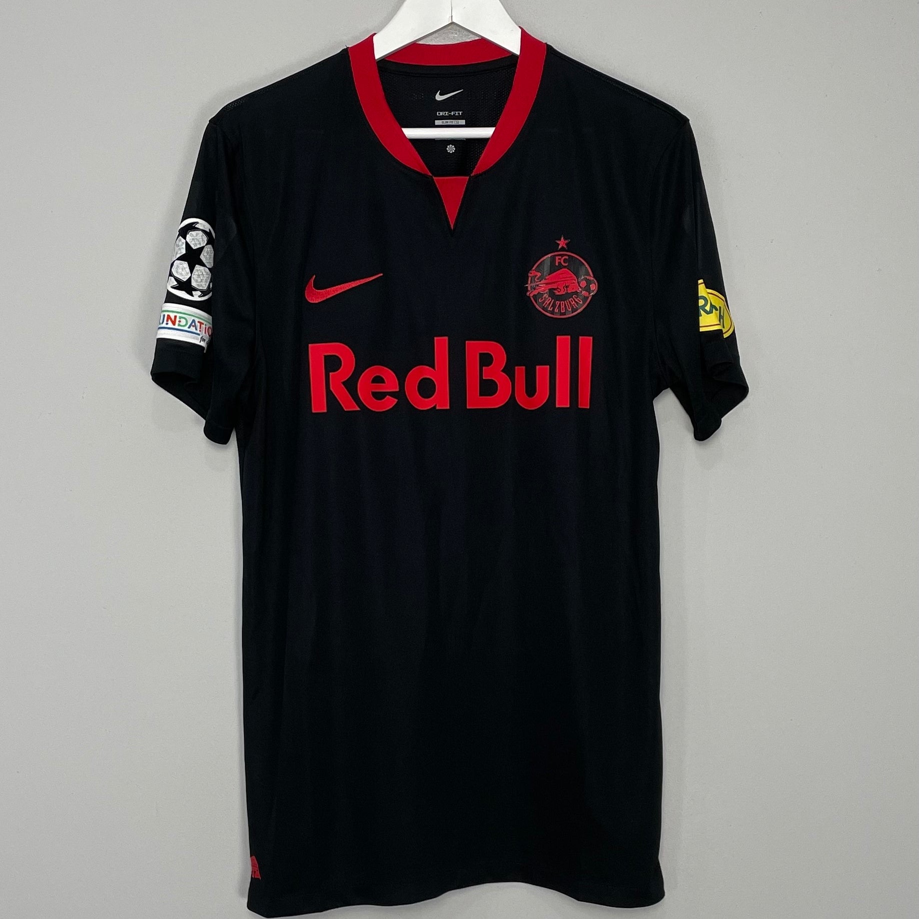 Shop 2023/24 RED BULL SALZBURG C/L EUROPEAN HOME SHIRT (L) NIKE, classic football shirts, vintage football shirts & retro soccer jerseys at Cult Kits