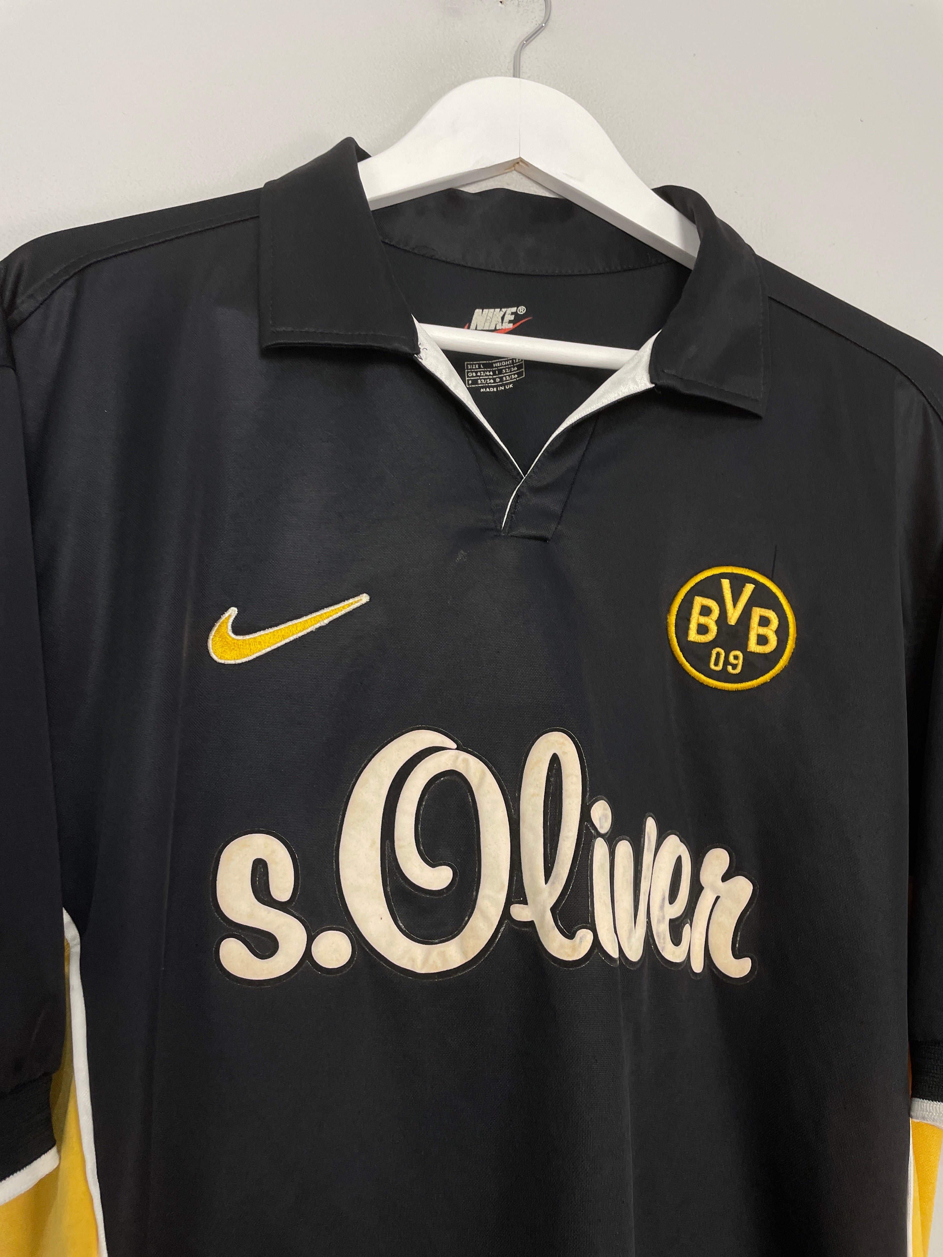 Shop 1998/00 DORTMUND MOLLER #10 AWAY SHIRT (L) NIKE, classic football shirts, vintage football shirts & retro soccer jerseys at Cult Kits