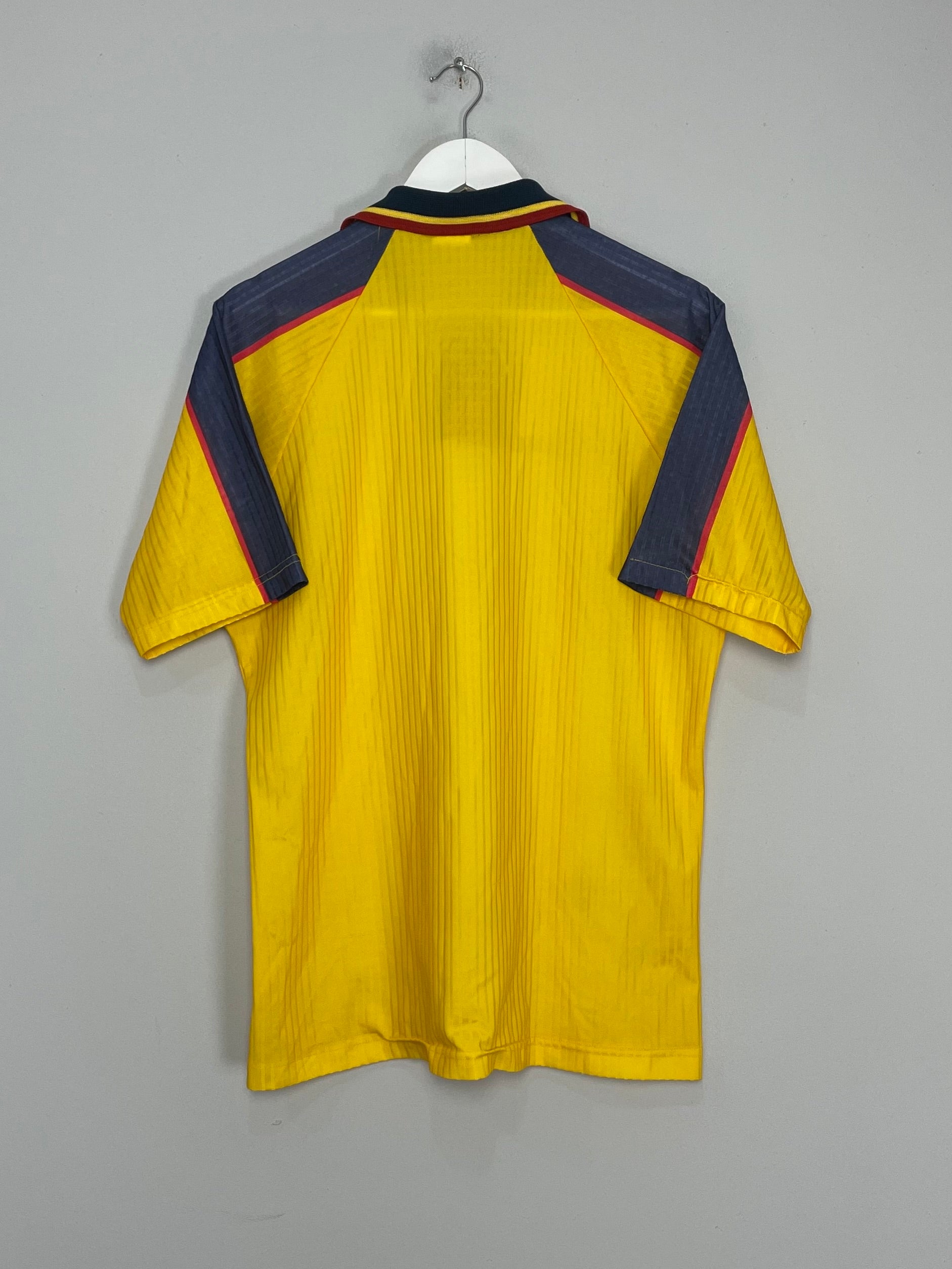 Shop 1997/99 SCOTLAND AWAY SHIRT (M) UMBRO, classic football shirts, vintage football shirts & retro soccer jerseys at Cult Kits
