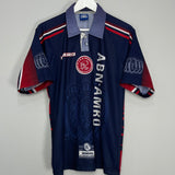 Shop 1997/99 AJAX AWAY SHIRT (S) UMBRO, classic football shirts, vintage football shirts & retro soccer jerseys at Cult Kits