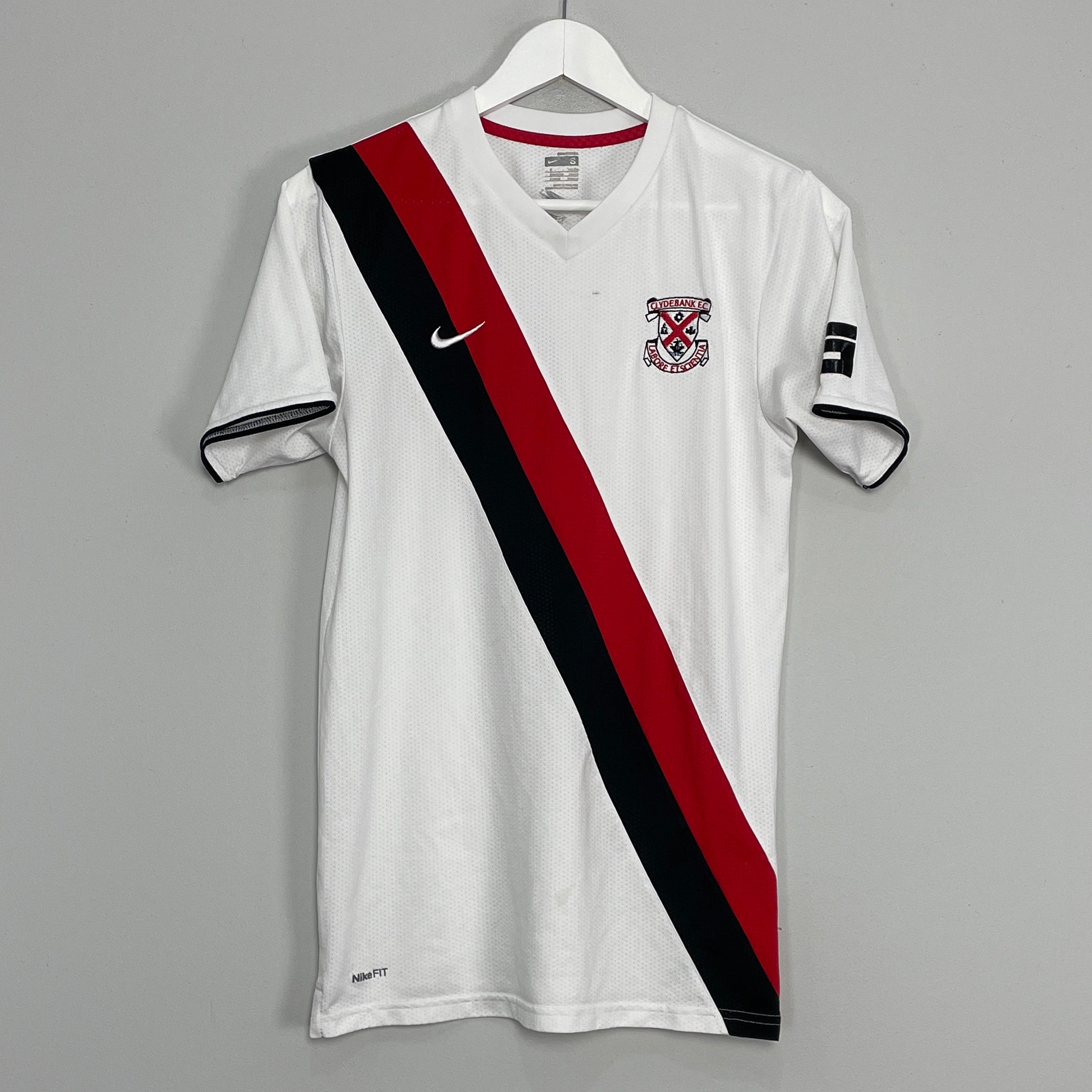 Shop 2015/16 CLYDEBANK HOME SHIRT (S) NIKE, classic football shirts, vintage football shirts & retro soccer jerseys at Cult Kits