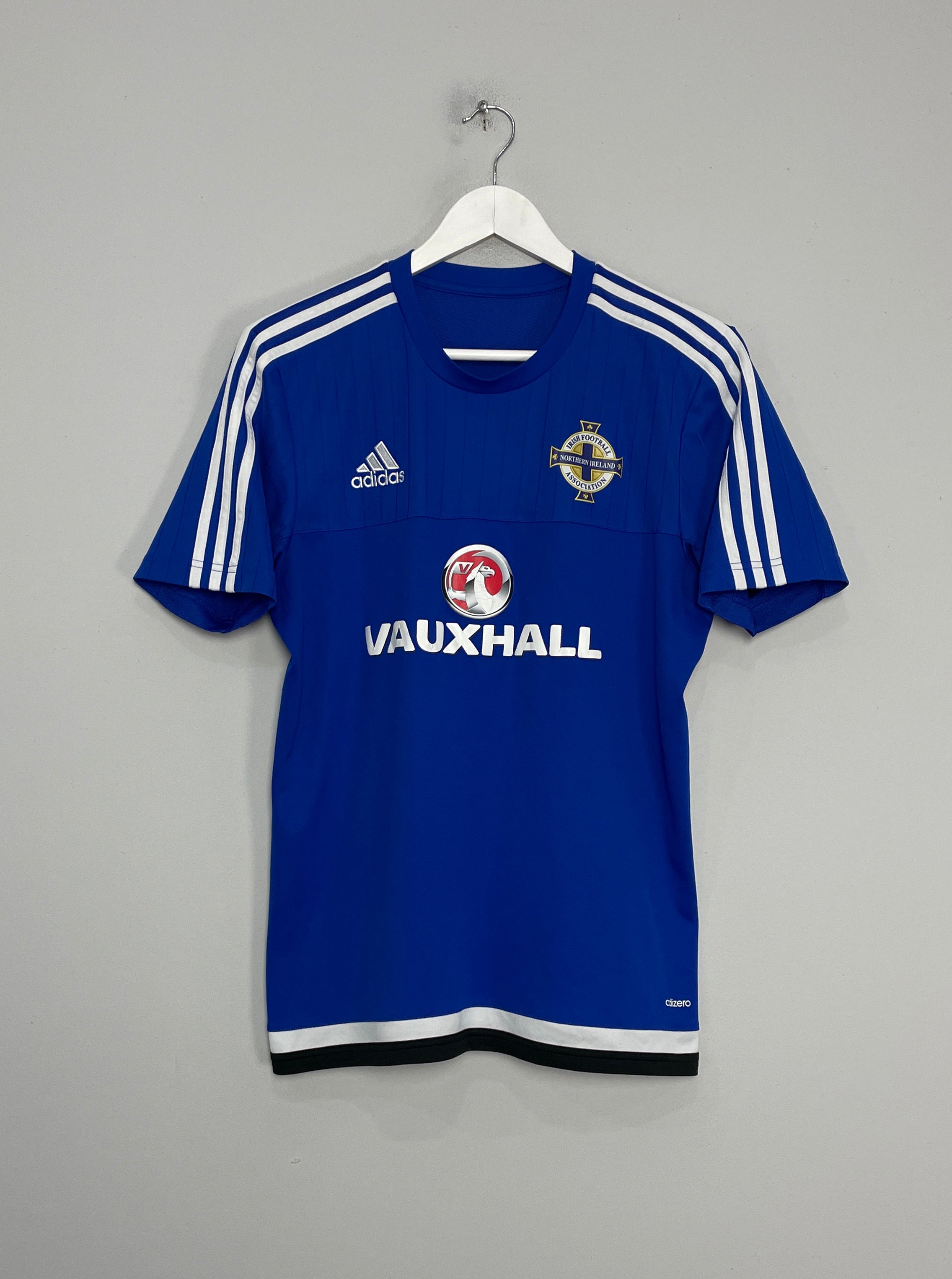 Shop 2016/18 NORTHERN IRELAND TRAINING SHIRT (M) ADIDAS, classic football shirts, vintage football shirts & retro soccer jerseys at Cult Kits