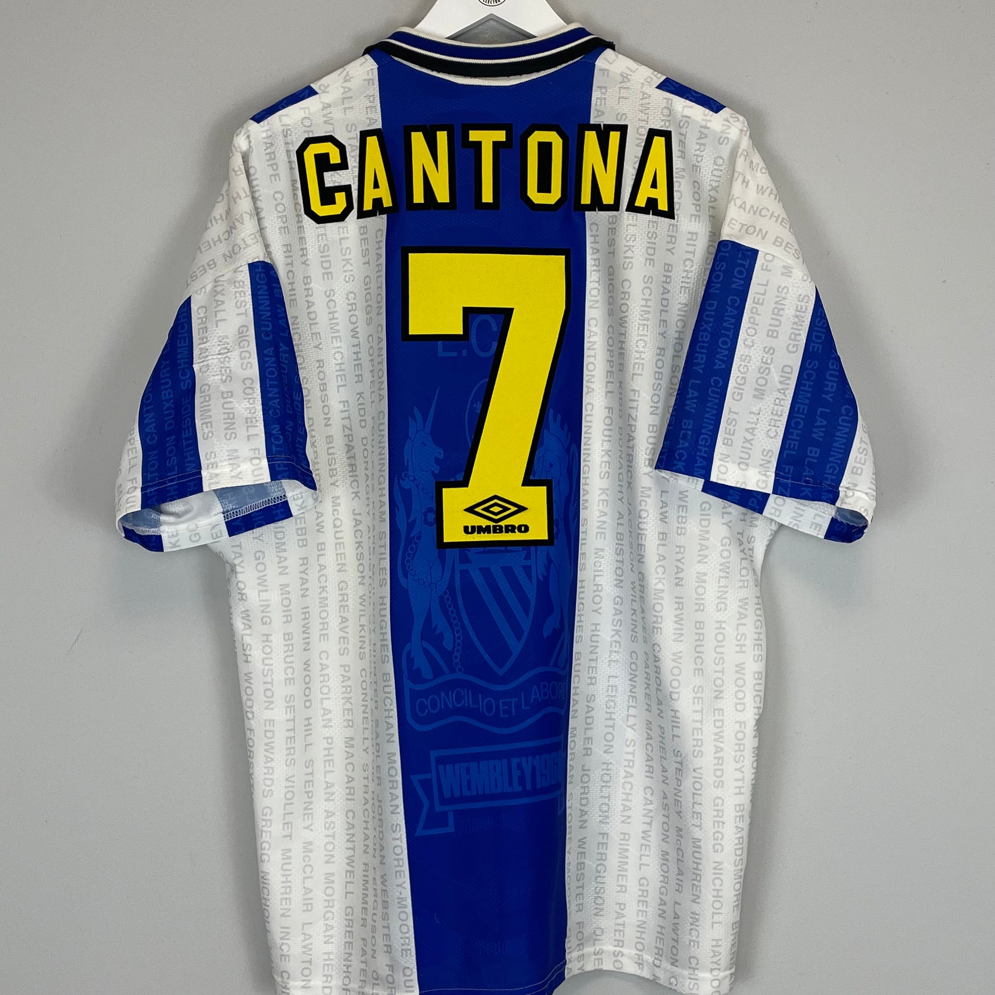 Shop 1994/96 MANCHESTER UNITED CANTONA #7 AWAY SHIRT (XXL) UMBRO, classic football shirts, vintage football shirts & retro soccer jerseys at Cult Kits