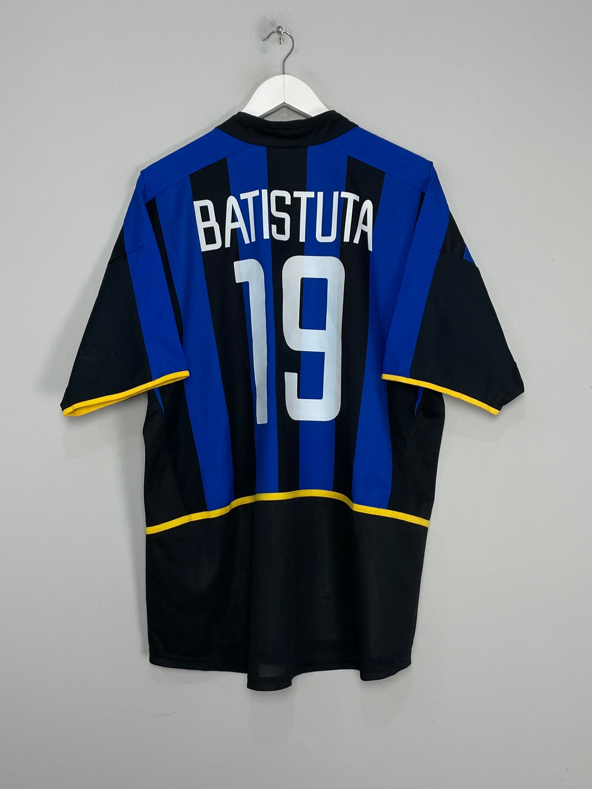 Shop 2002/03 INTER MILAN BATISTUTA #19 HOME SHIRT (XL) NIKE, classic football shirts, vintage football shirts & retro soccer jerseys at Cult Kits