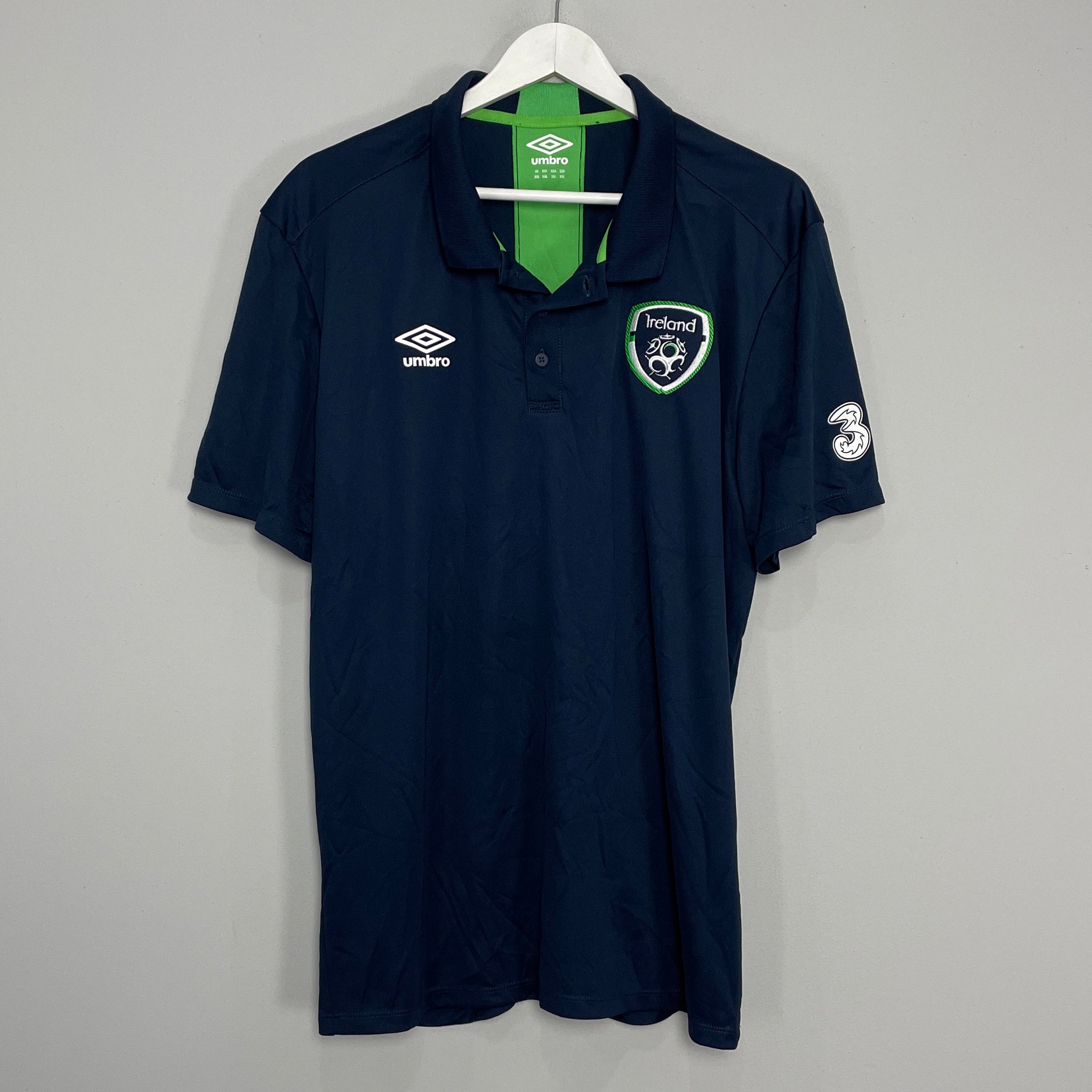 Shop 2016 IRELAND POLO SHIRT (XXL) UMBRO, classic football shirts, vintage football shirts & retro soccer jerseys at Cult Kits