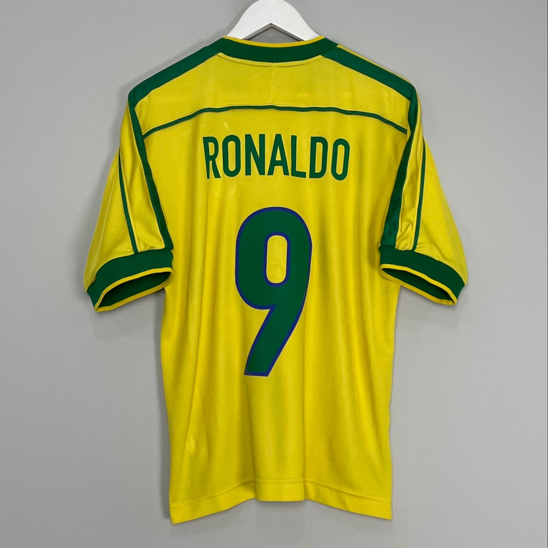 Shop 1998/00 BRAZIL RONALDO #9 HOME SHIRT (M) NIKE, classic football shirts, vintage football shirts & retro soccer jerseys at Cult Kits