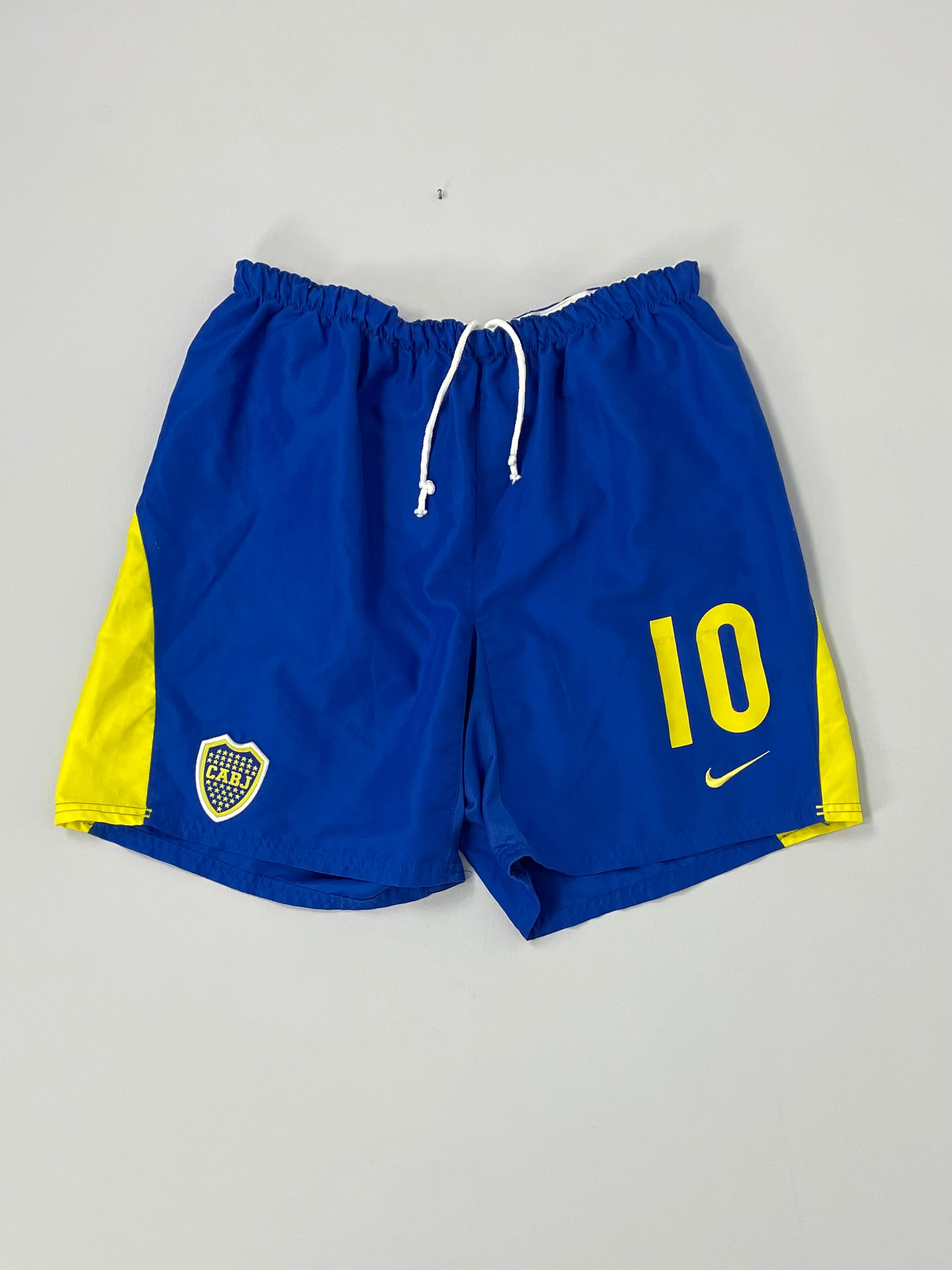 Shop 2004/05 BOCA JUNIORS #10 HOME SHORTS (L) NIKE, classic football shirts, vintage football shirts & retro soccer jerseys at Cult Kits