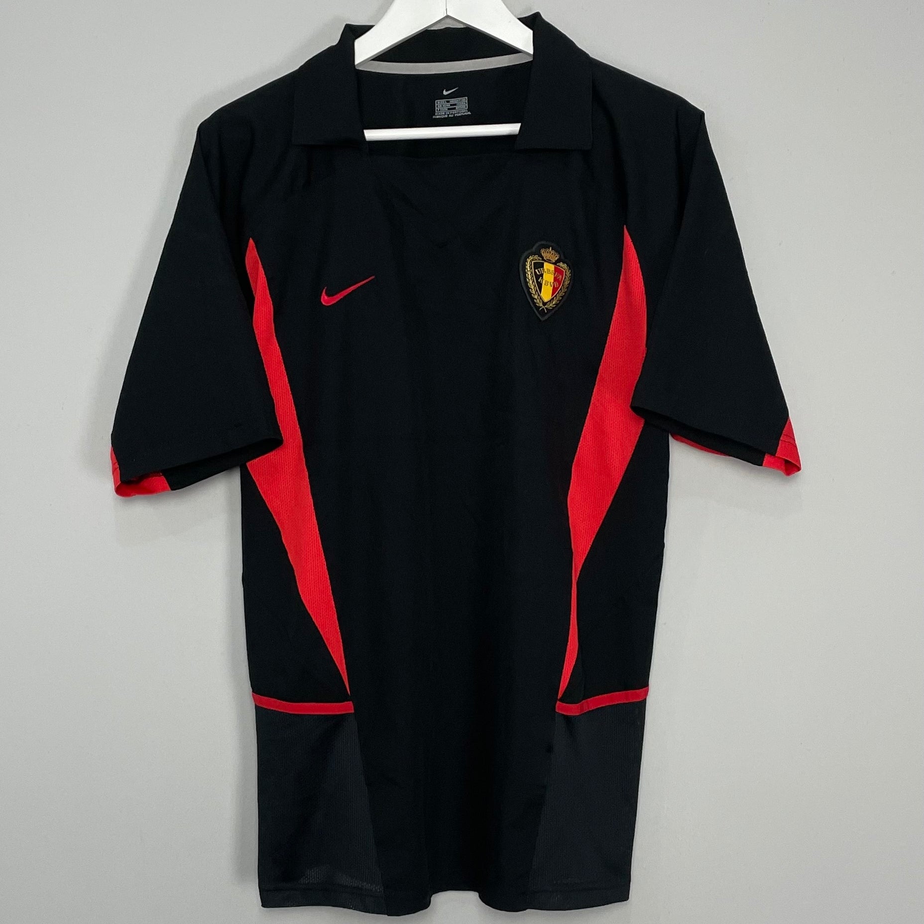 Shop 2002/04 BELGIUM AWAY SHIRT (L) NIKE, classic football shirts, vintage football shirts & retro soccer jerseys at Cult Kits
