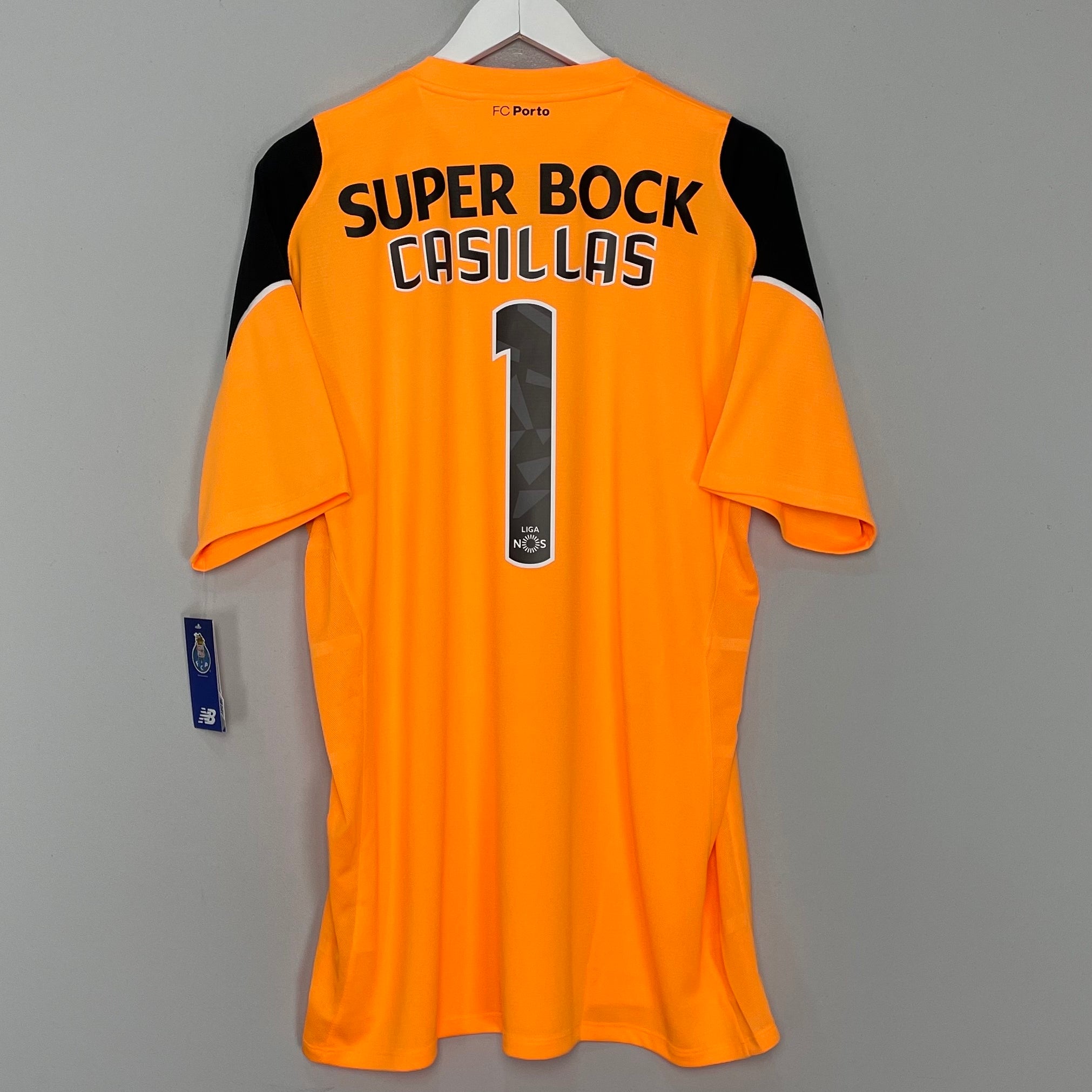 Shop 2016/17 PORTO CASILLAS #1 *BNWT* GK SHIRT (XXL) NEW BALANCE, classic football shirts, vintage football shirts & retro soccer jerseys at Cult Kits