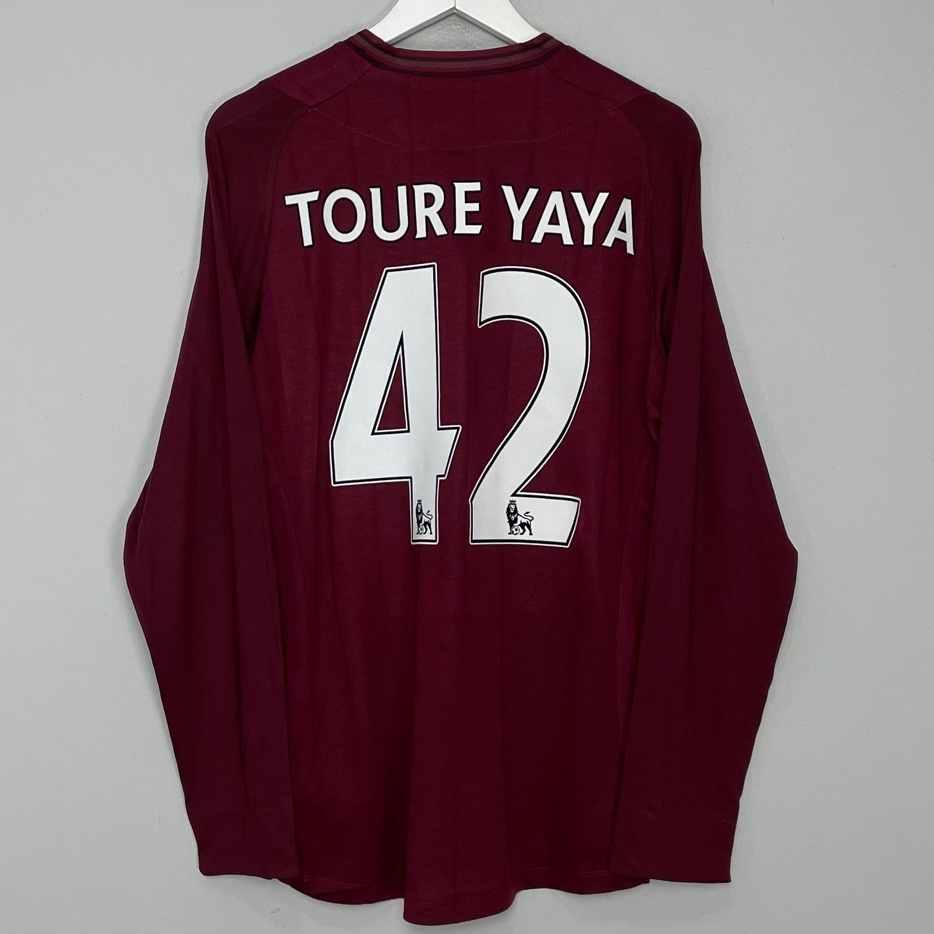 Shop 2012/13 MANCHESTER CITY TOURE YAYA #42 L/S AWAY SHIRT (XL) UMBRO, classic football shirts, vintage football shirts & retro soccer jerseys at Cult Kits