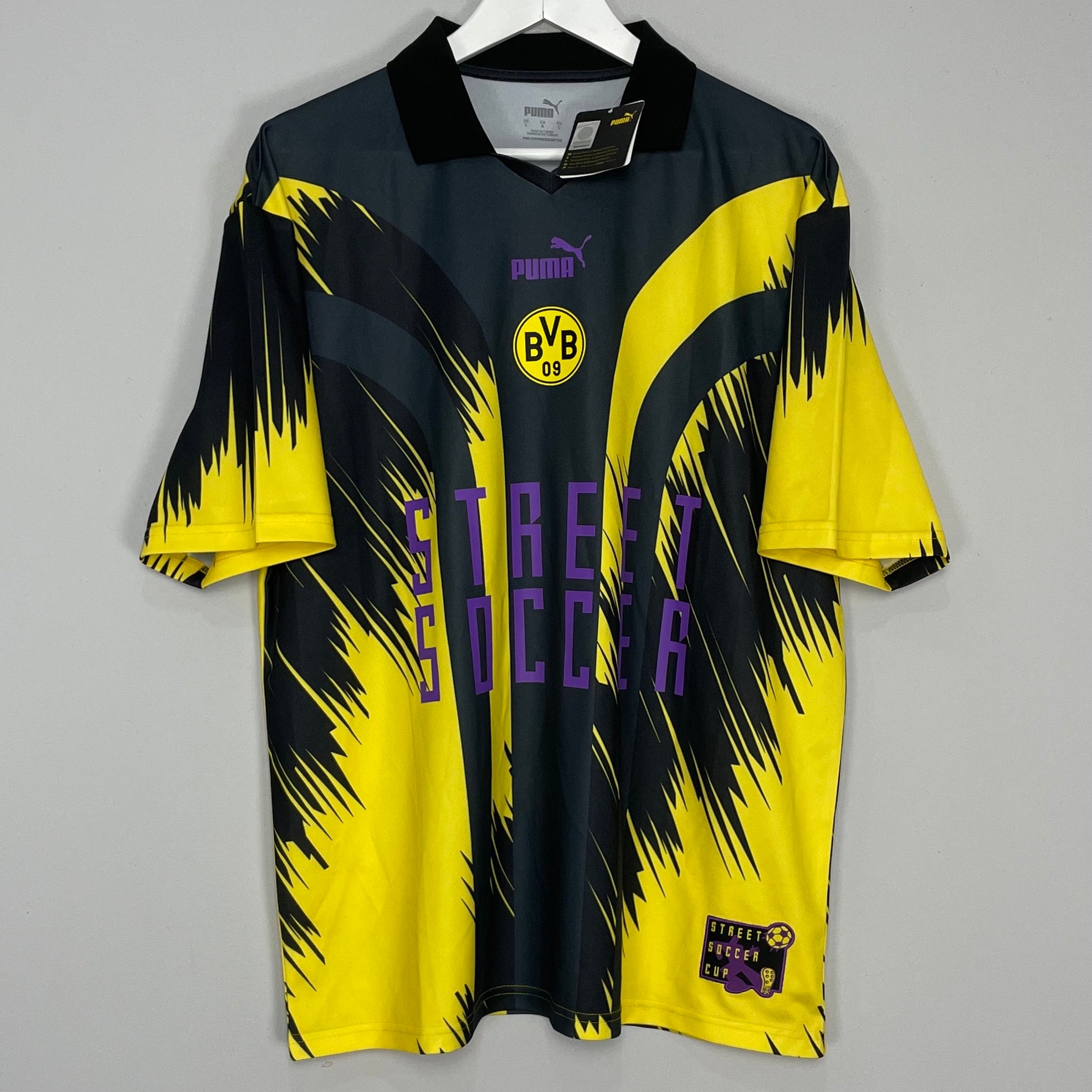 Shop 2014/15 DORTMUND *BNWT* STREET SOCCER SHIRT (L) PUMA, classic football shirts, vintage football shirts & retro soccer jerseys at Cult Kits