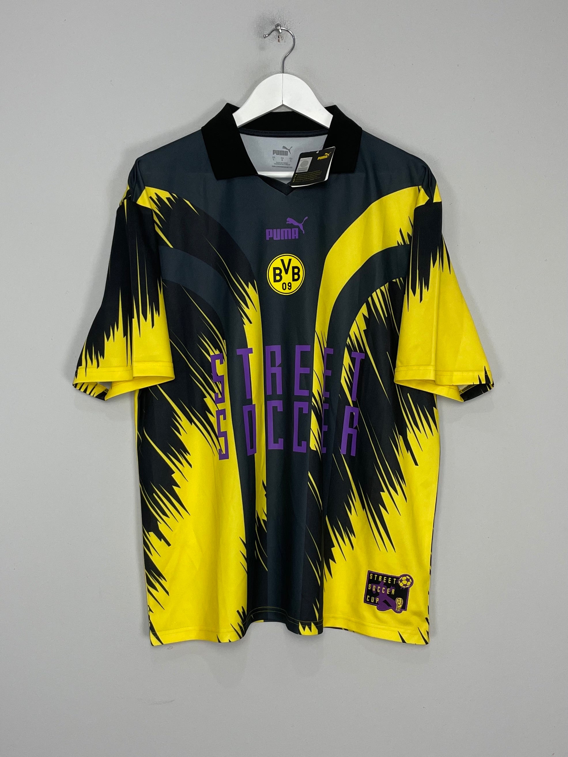 Shop 2014/15 DORTMUND *BNWT* STREET SOCCER SHIRT (L) PUMA, classic football shirts, vintage football shirts & retro soccer jerseys at Cult Kits