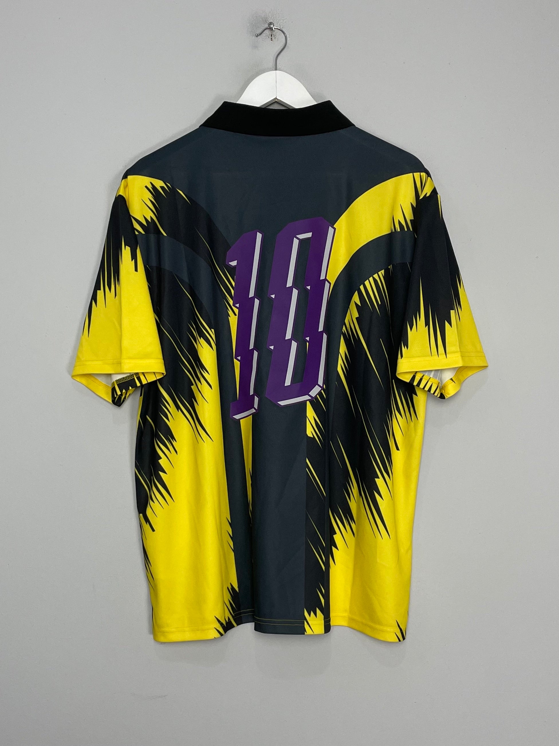 Shop 2014/15 DORTMUND *BNWT* STREET SOCCER SHIRT (L) PUMA, classic football shirts, vintage football shirts & retro soccer jerseys at Cult Kits