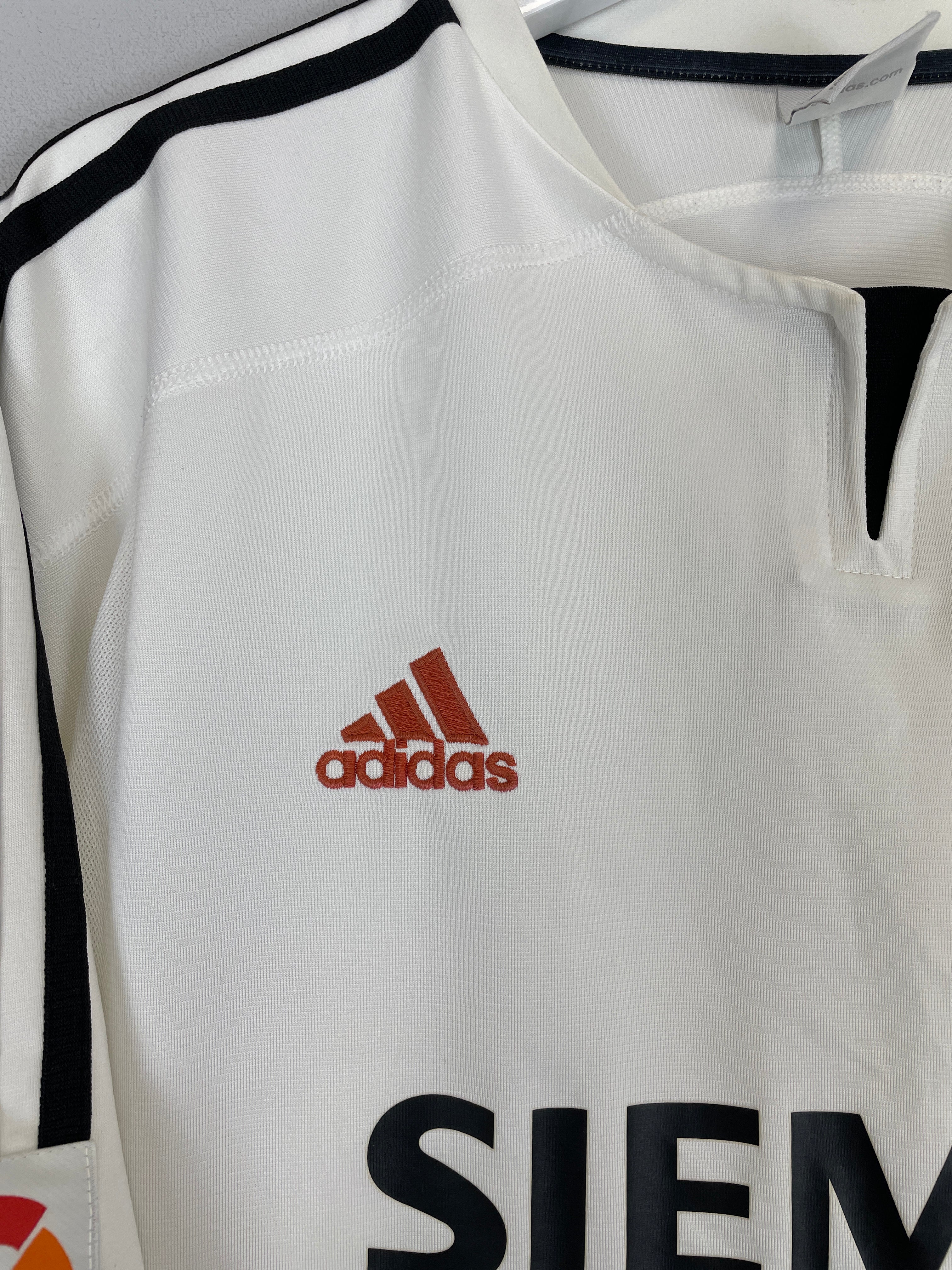 Shop 2003/04 REAL MADRID HOME SHIRT (XXL) ADIDAS, classic football shirts, vintage football shirts & retro soccer jerseys at Cult Kits