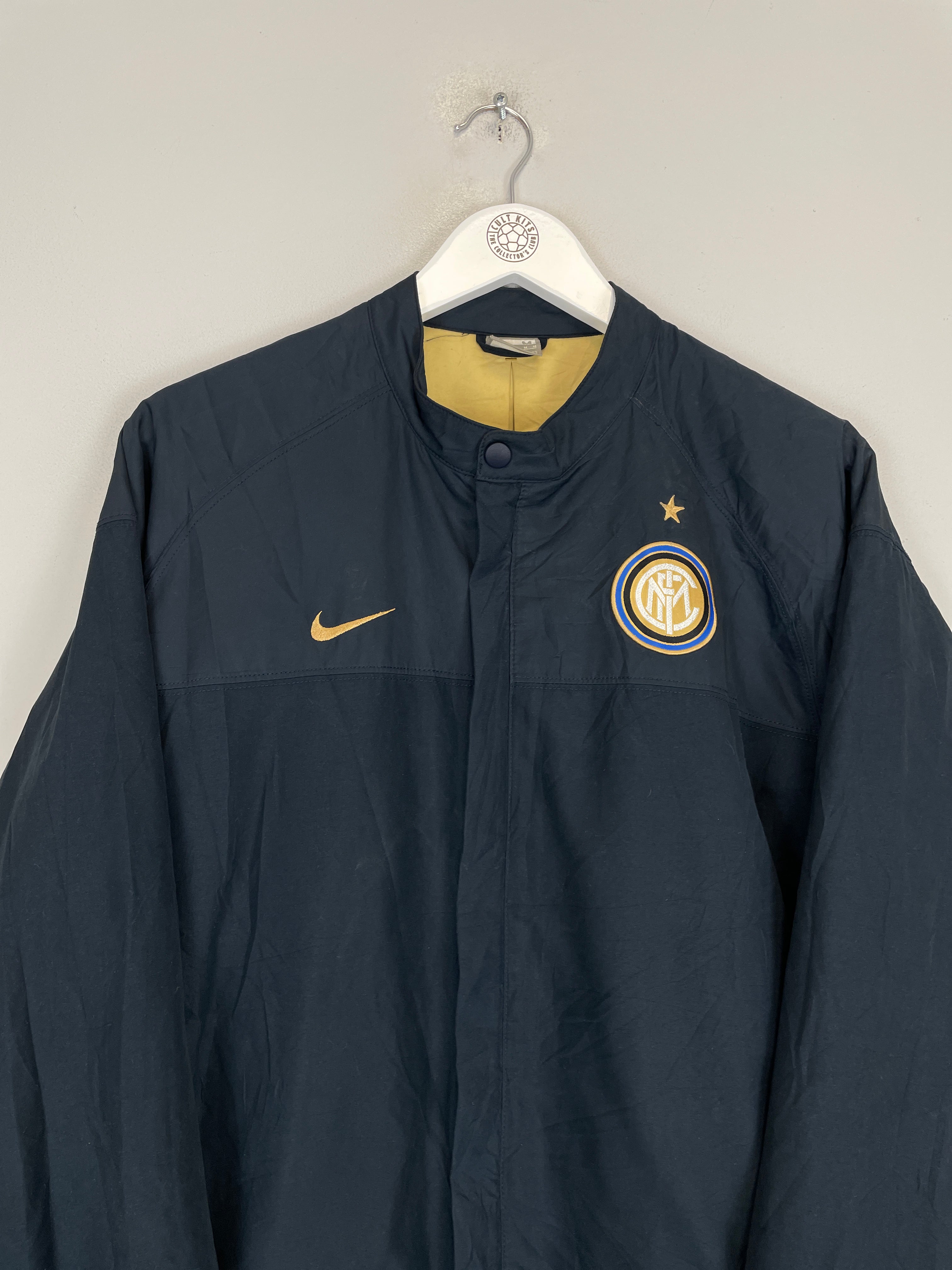 Shop 2008/09 INTER MILAN TRACK JACKET (M) NIKE, classic football shirts, vintage football shirts & retro soccer jerseys at Cult Kits