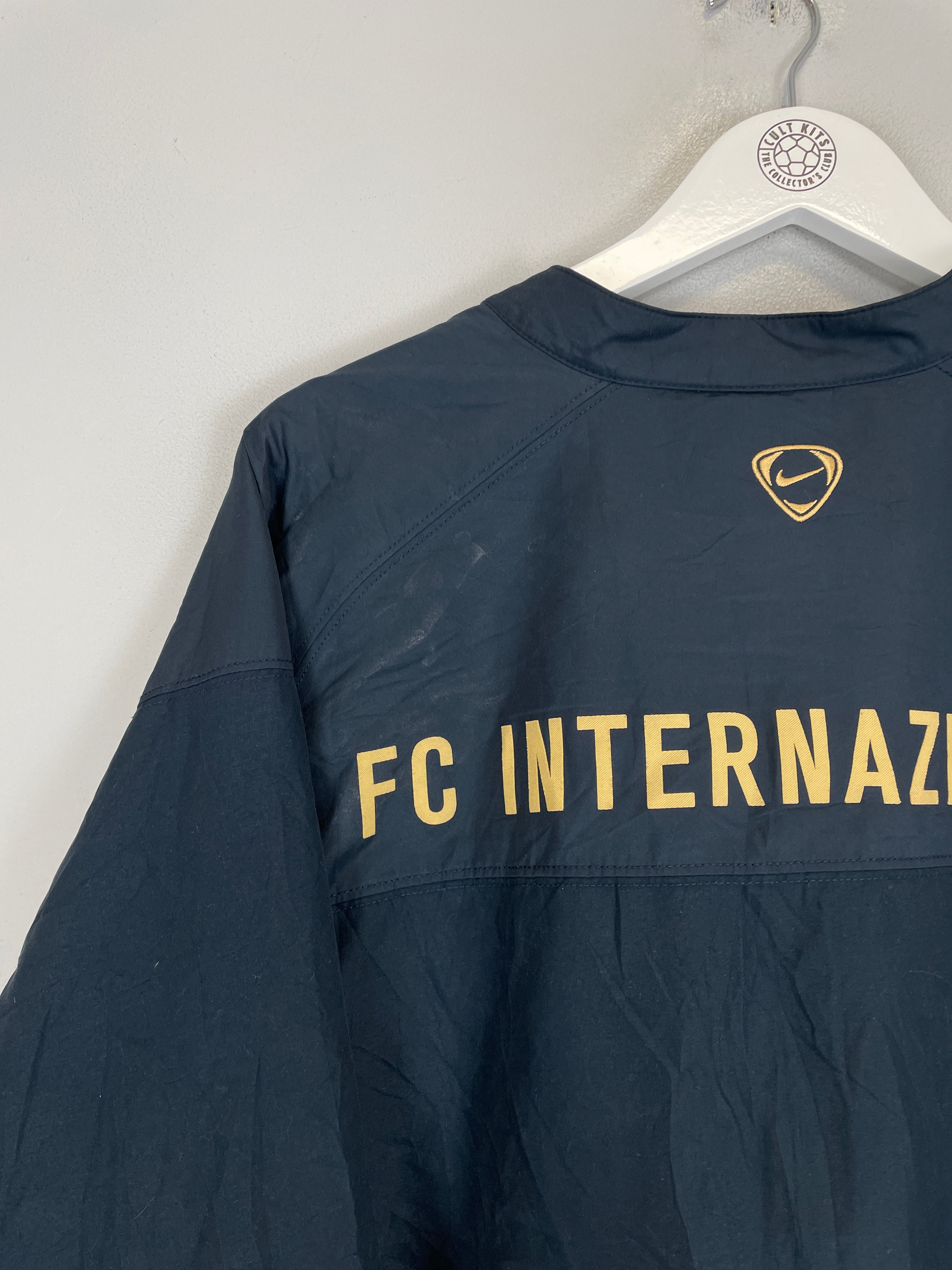 Shop 2008/09 INTER MILAN TRACK JACKET (M) NIKE, classic football shirts, vintage football shirts & retro soccer jerseys at Cult Kits