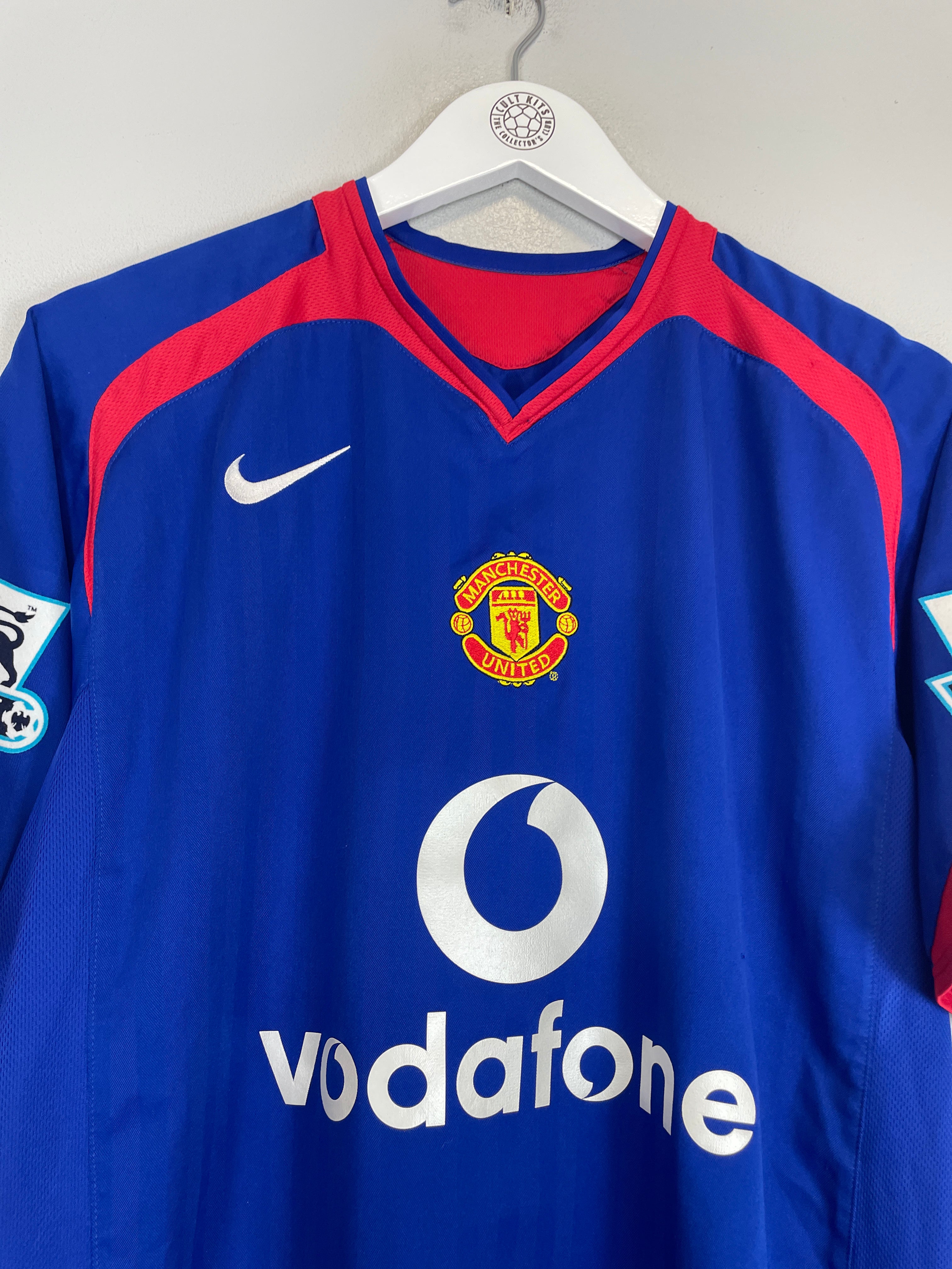 Shop 2005/06 MANCHESTER UNITED RONALDO #7 AWAY SHIRT (L) NIKE, classic football shirts, vintage football shirts & retro soccer jerseys at Cult Kits