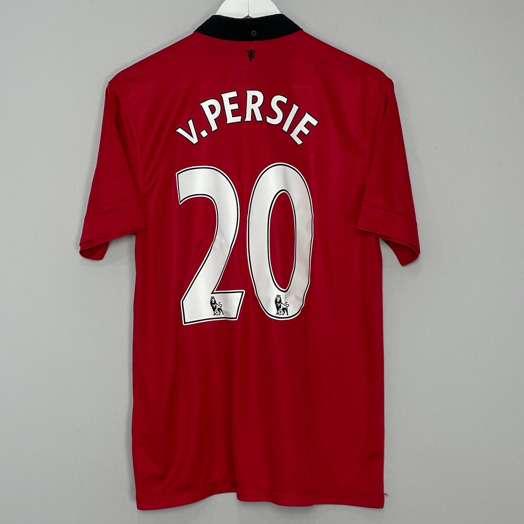 Shop 2013/14 MANCHESTER UNITED V.PERSIE #20 HOME SHIRT (L) NIKE, classic football shirts, vintage football shirts & retro soccer jerseys at Cult Kits