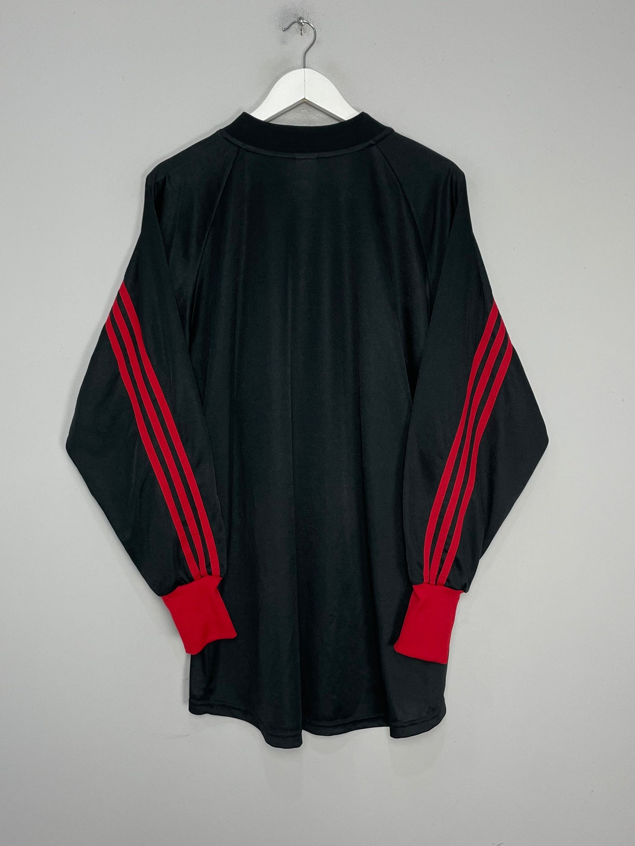 Shop 1999/00 AC MILAN GK SHIRT (L) ADIDAS, classic football shirts, vintage football shirts & retro soccer jerseys at Cult Kits