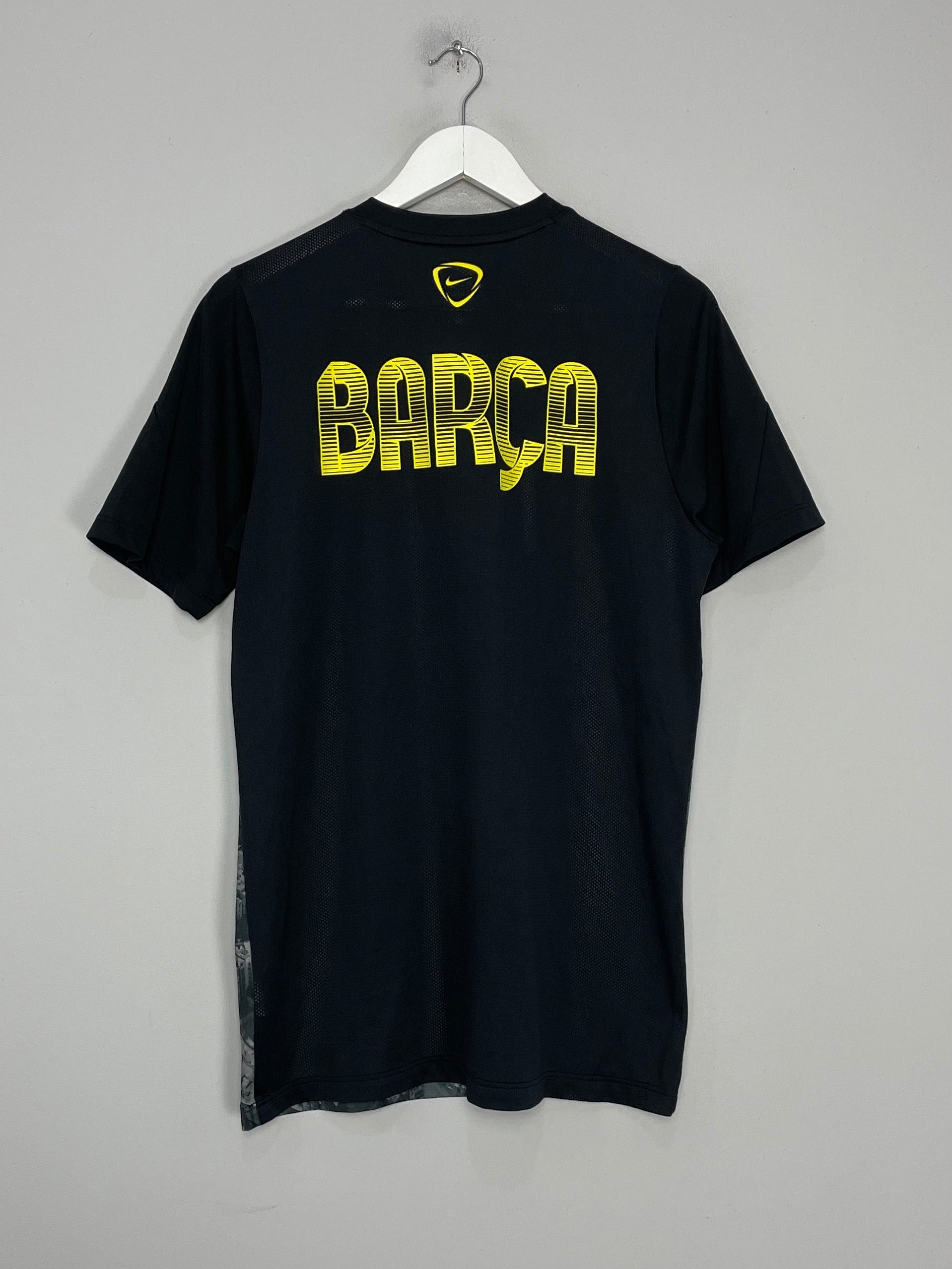 Shop 2013/14 BARCELONA TRAINING SHIRT (L) NIKE, classic football shirts, vintage football shirts & retro soccer jerseys at Cult Kits