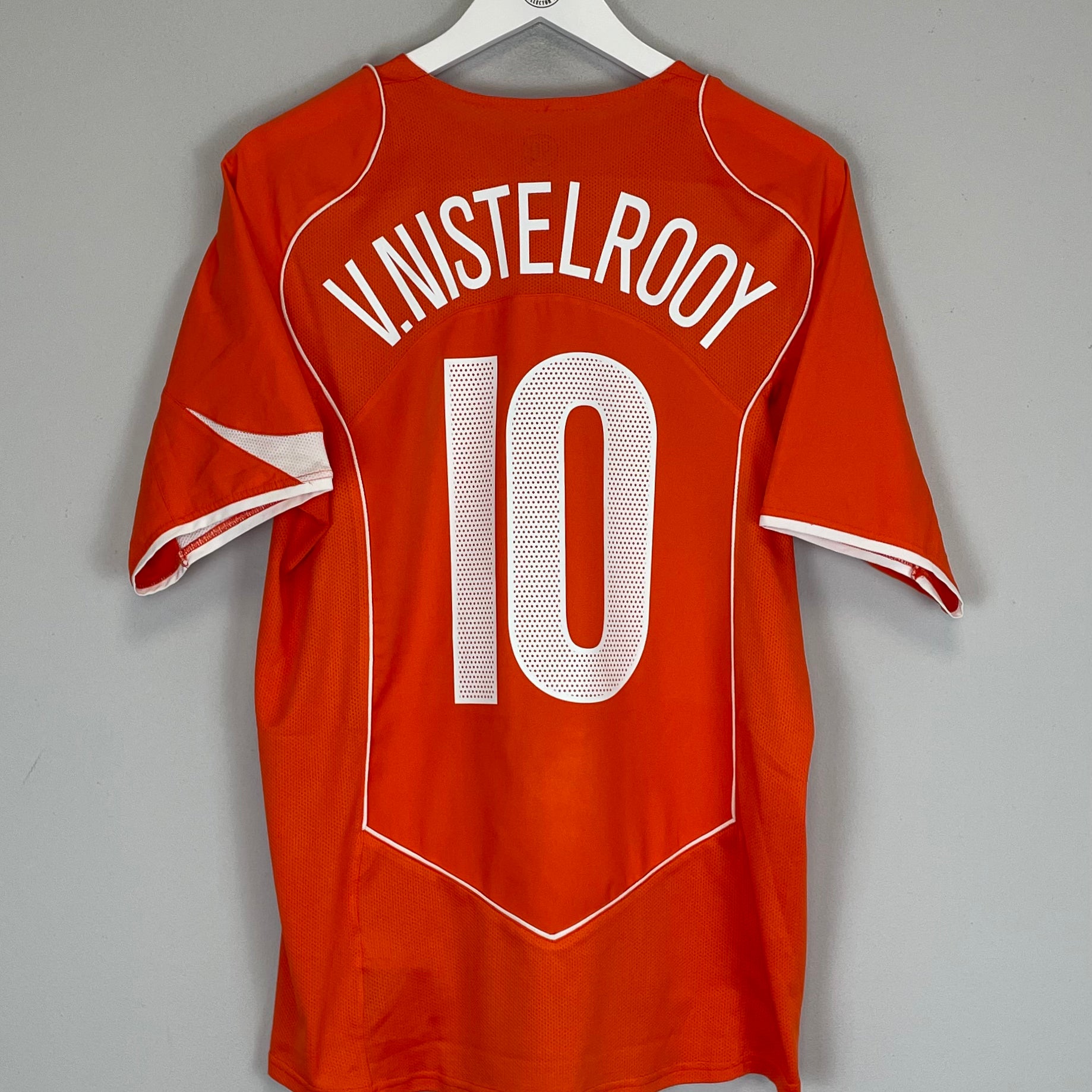 Shop 2004/06 NETHERLANDS V.NISTELROOY #10 HOME SHIRT (M) NIKE, classic football shirts, vintage football shirts & retro soccer jerseys at Cult Kits
