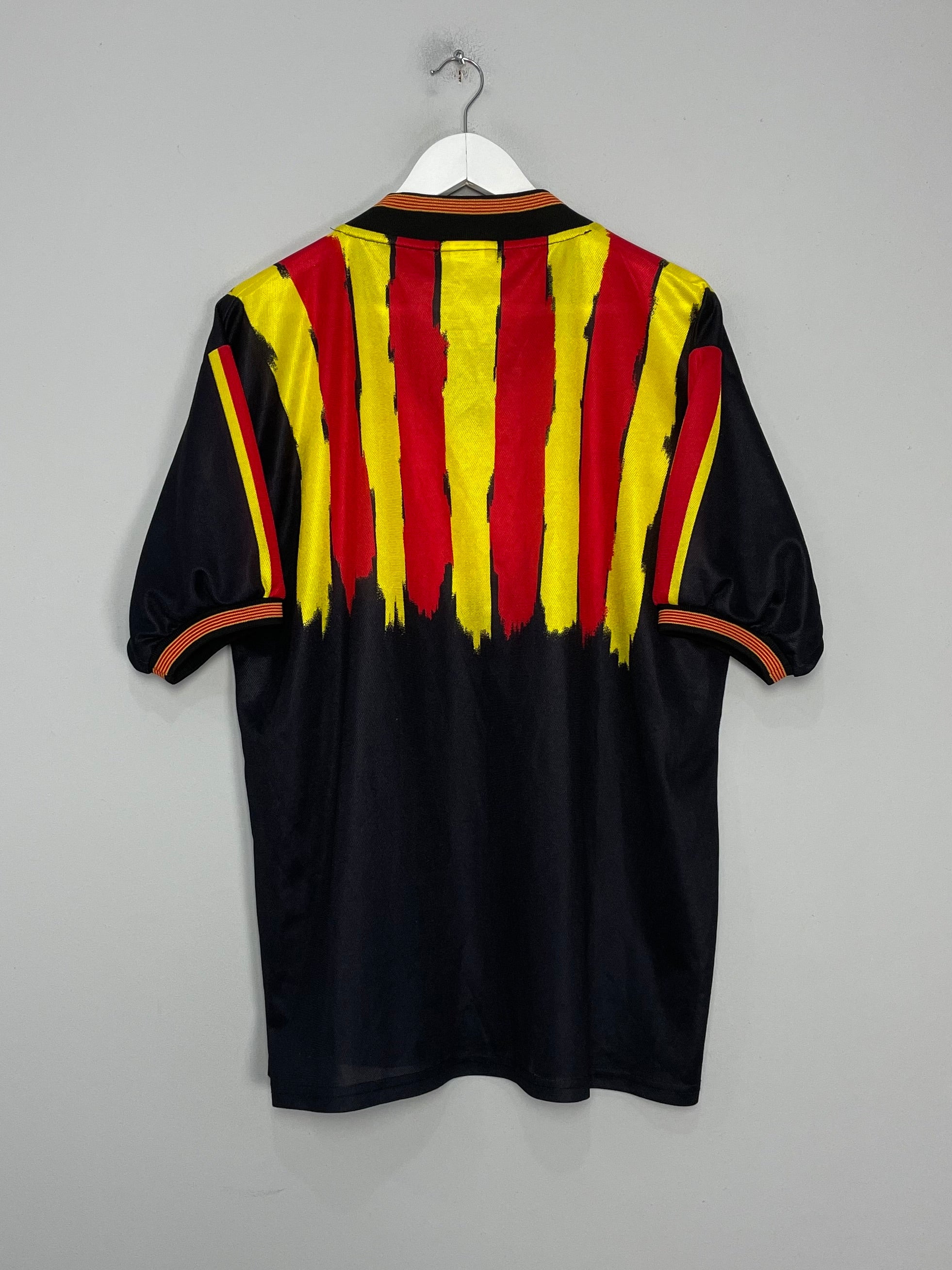 Shop 1995/96 CATALUNYA AWAY SHIRT (XL) PUMA, classic football shirts, vintage football shirts & retro soccer jerseys at Cult Kits