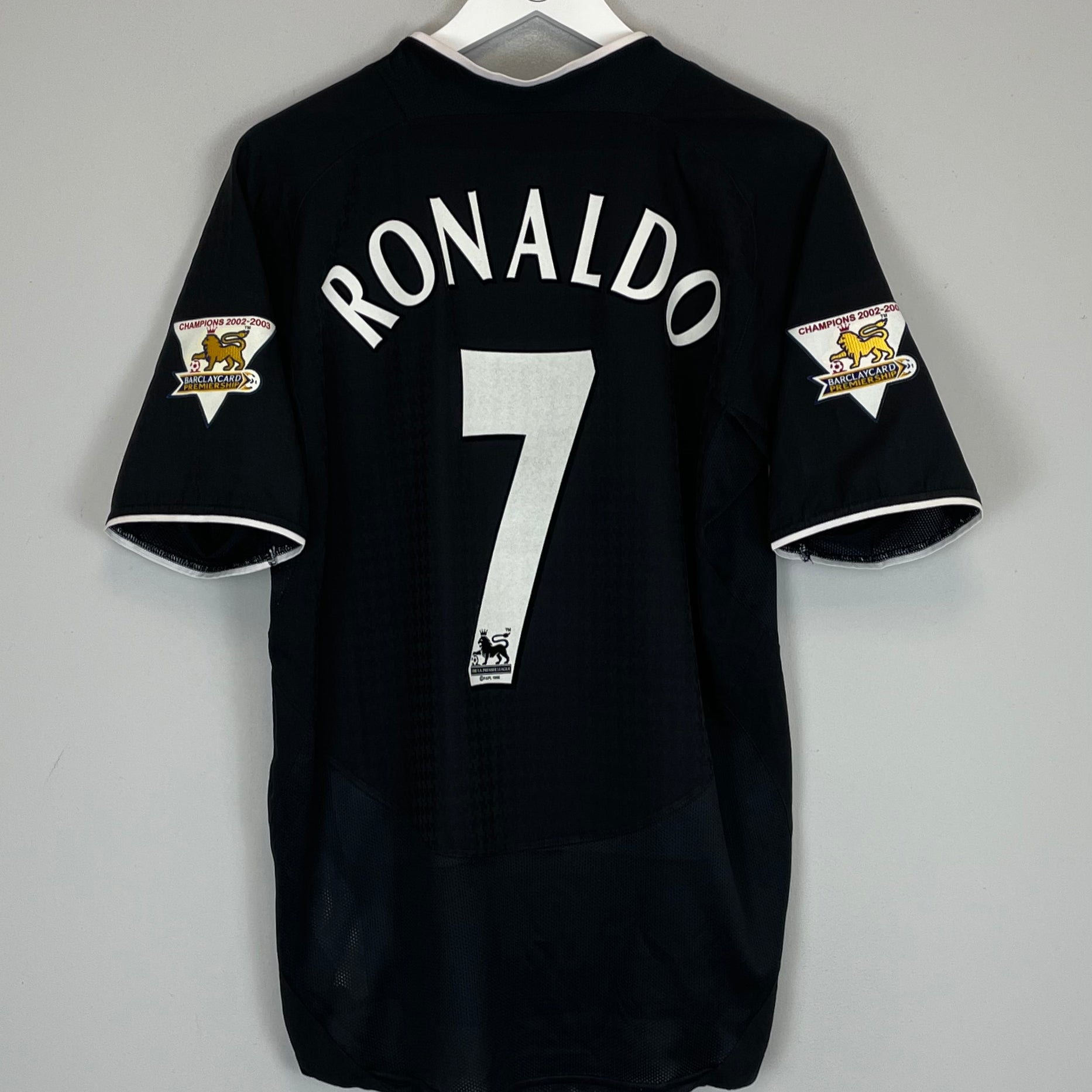 Shop 2003/05 MANCHESTER UNITED RONALDO #7 AWAY SHIRT (M) NIKE, classic football shirts, vintage football shirts & retro soccer jerseys at Cult Kits
